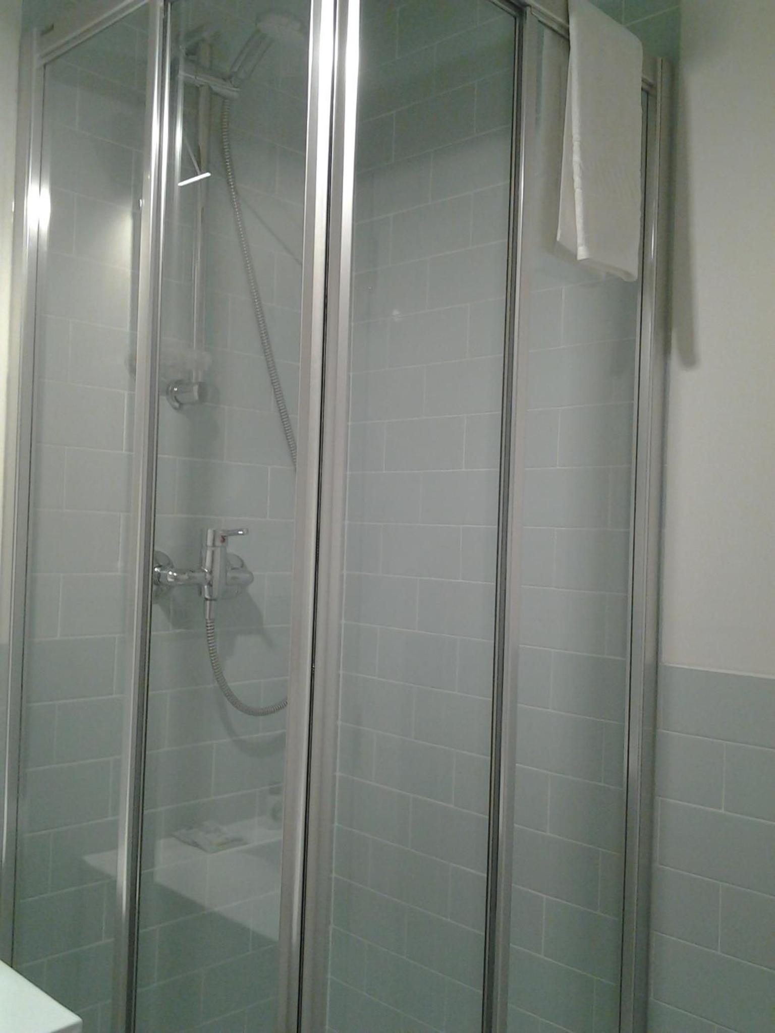 Double or Twin Room photo 3