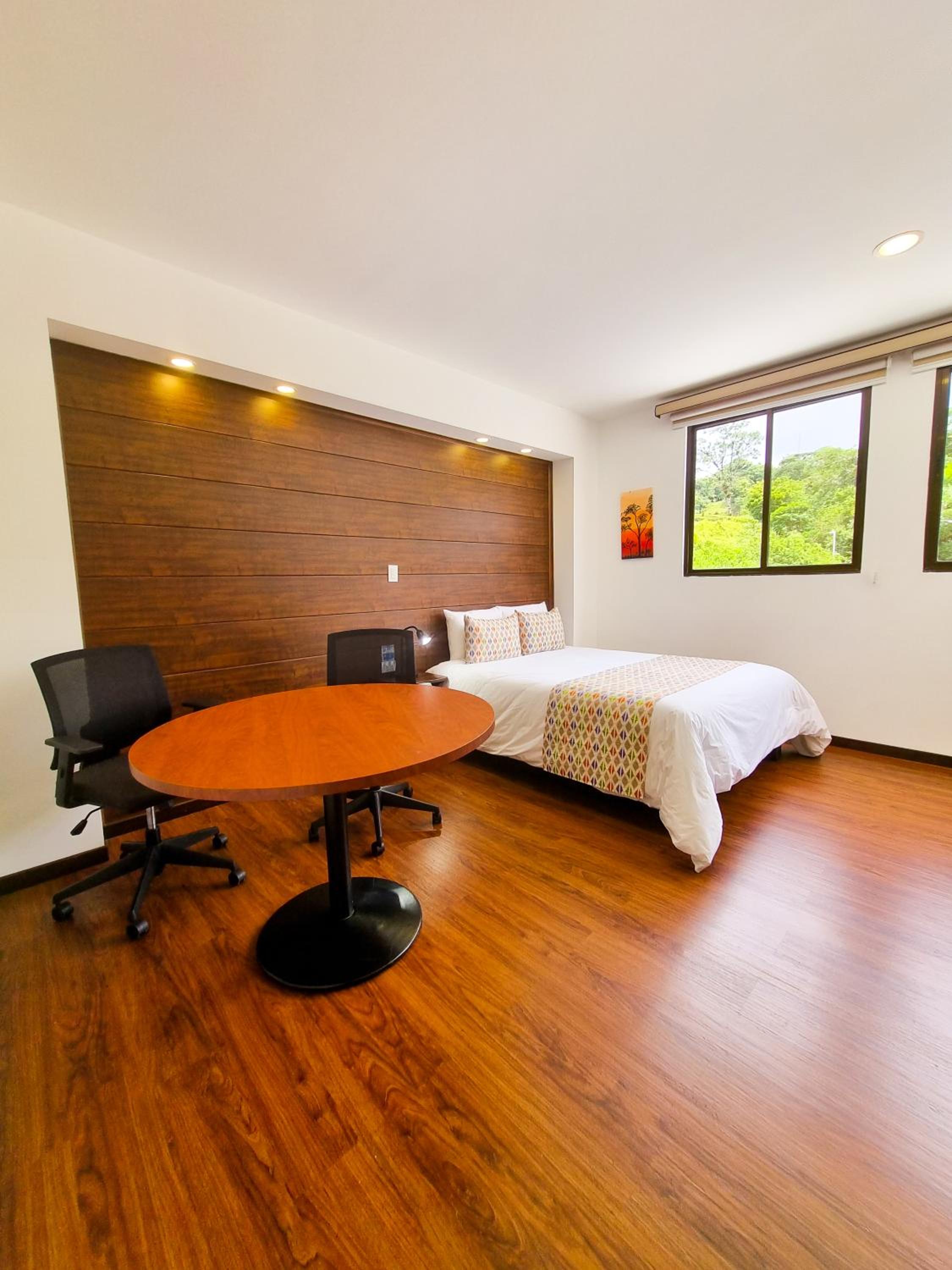 Double Room - Photo 8