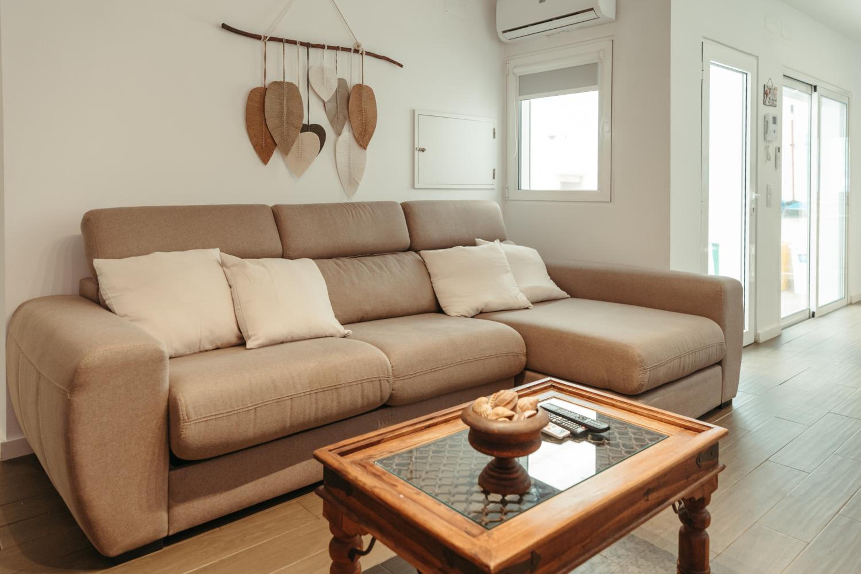 Three-Bedroom Apartment photo 2