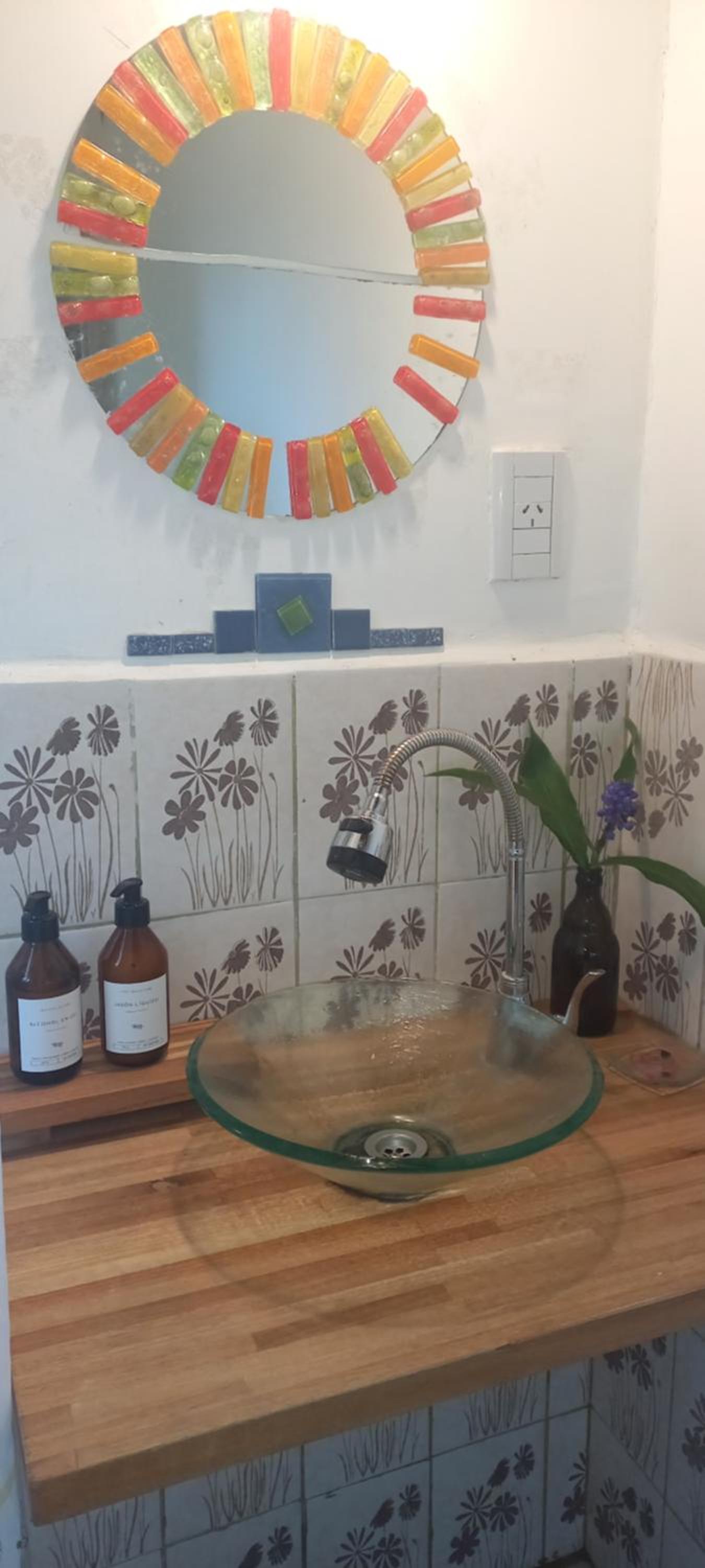 Basic Triple Room with Shared Bathroom photo 1