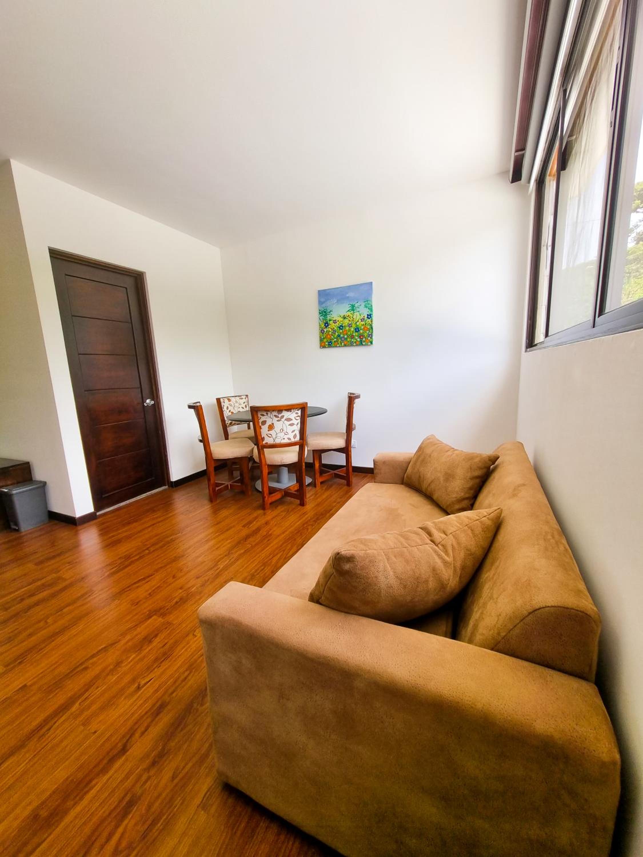Family Room with Mountain View - Photo 7