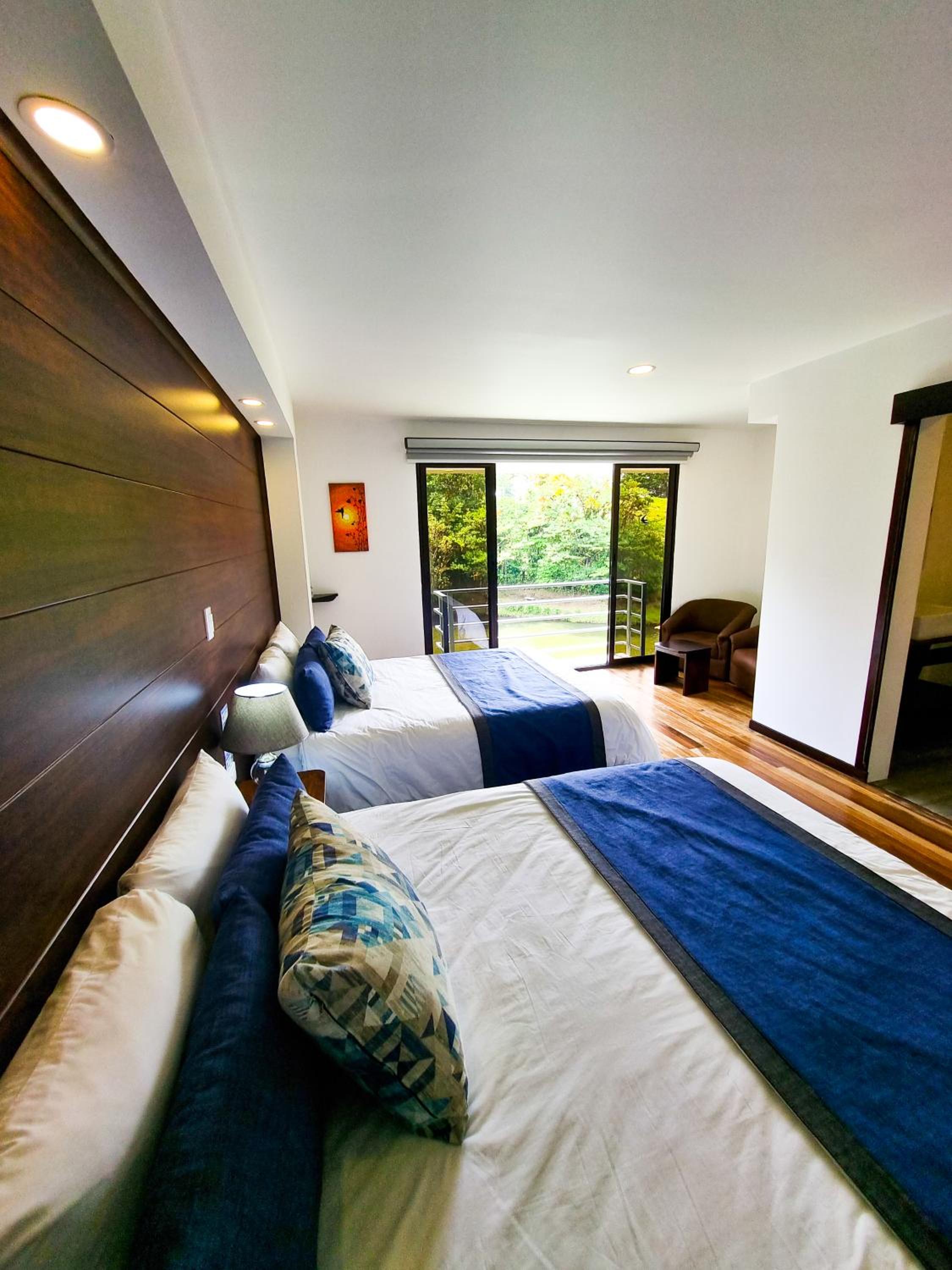 Double Room with Balcony - Photo 31
