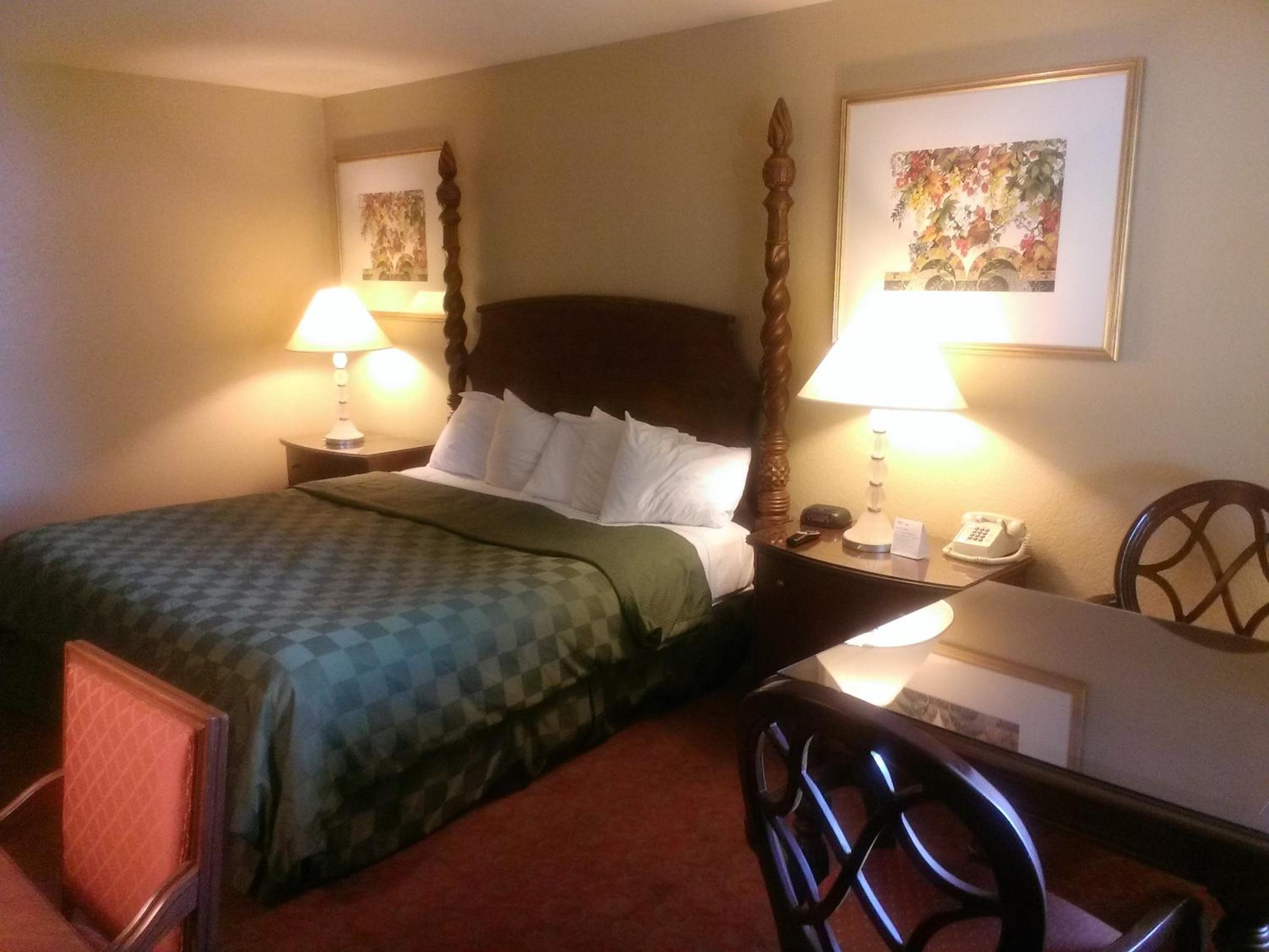 King Room - Disability Access/Non-Smoking - Photo 1