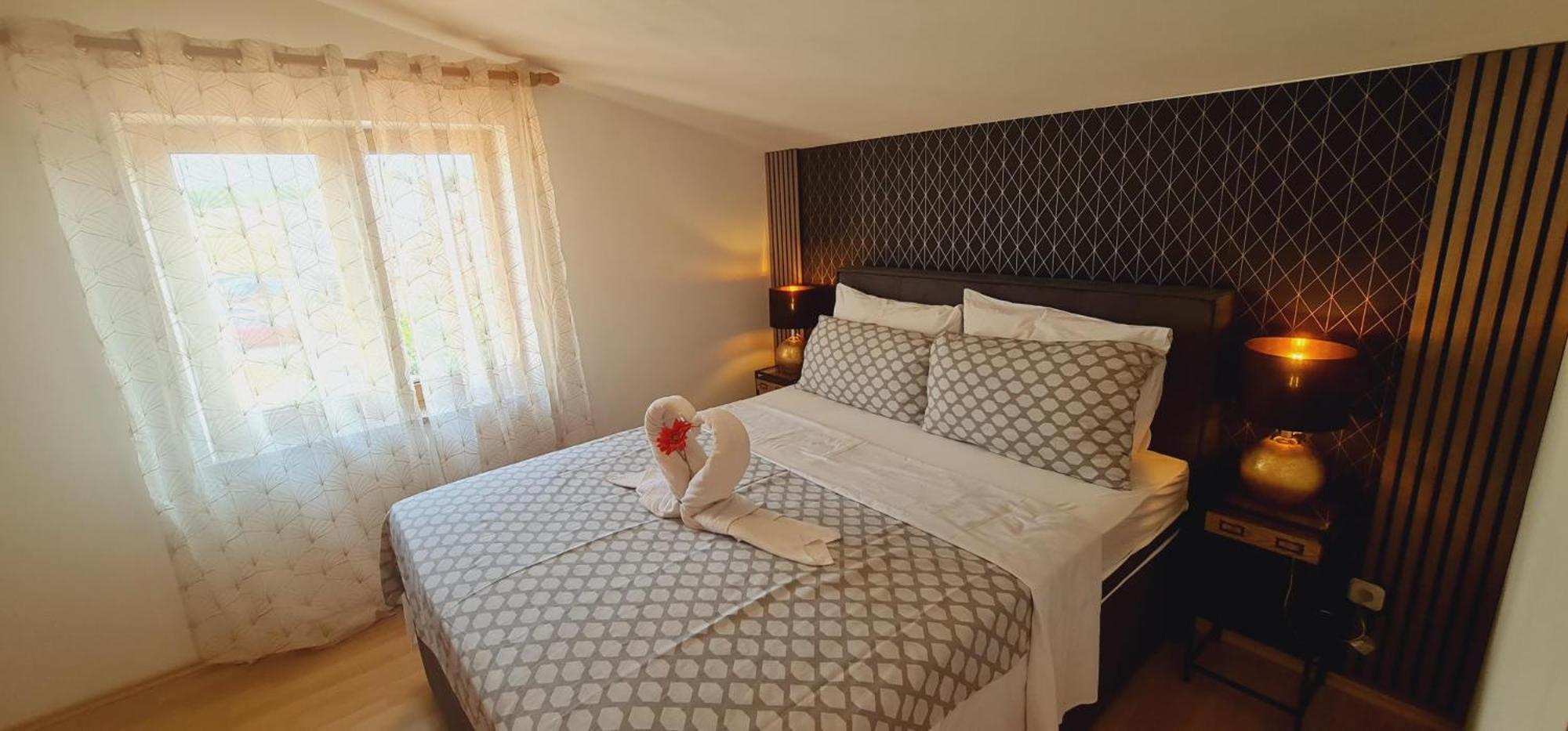 One-Bedroom Apartment - Photo 10