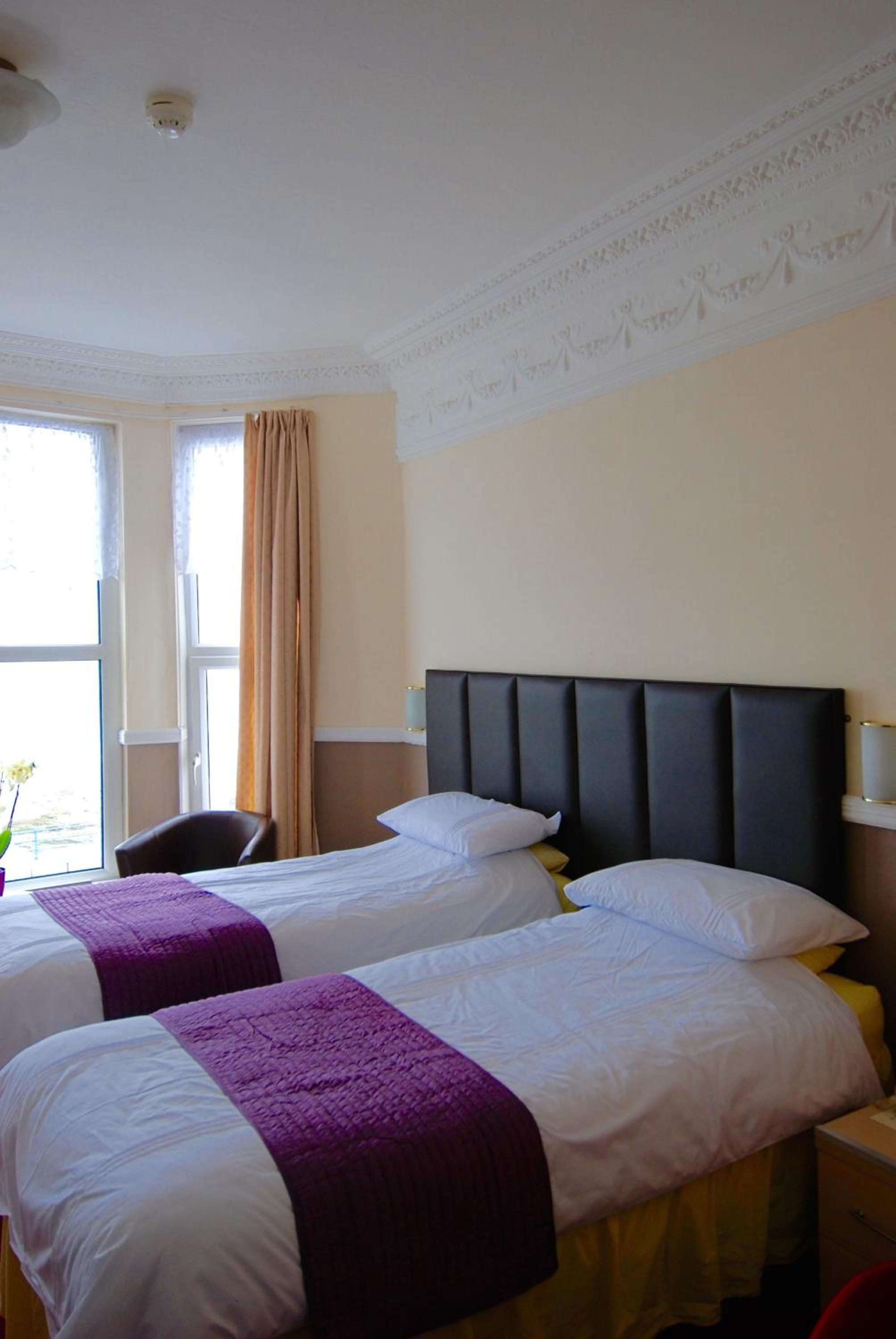 Twin Room with Sea View photo 2