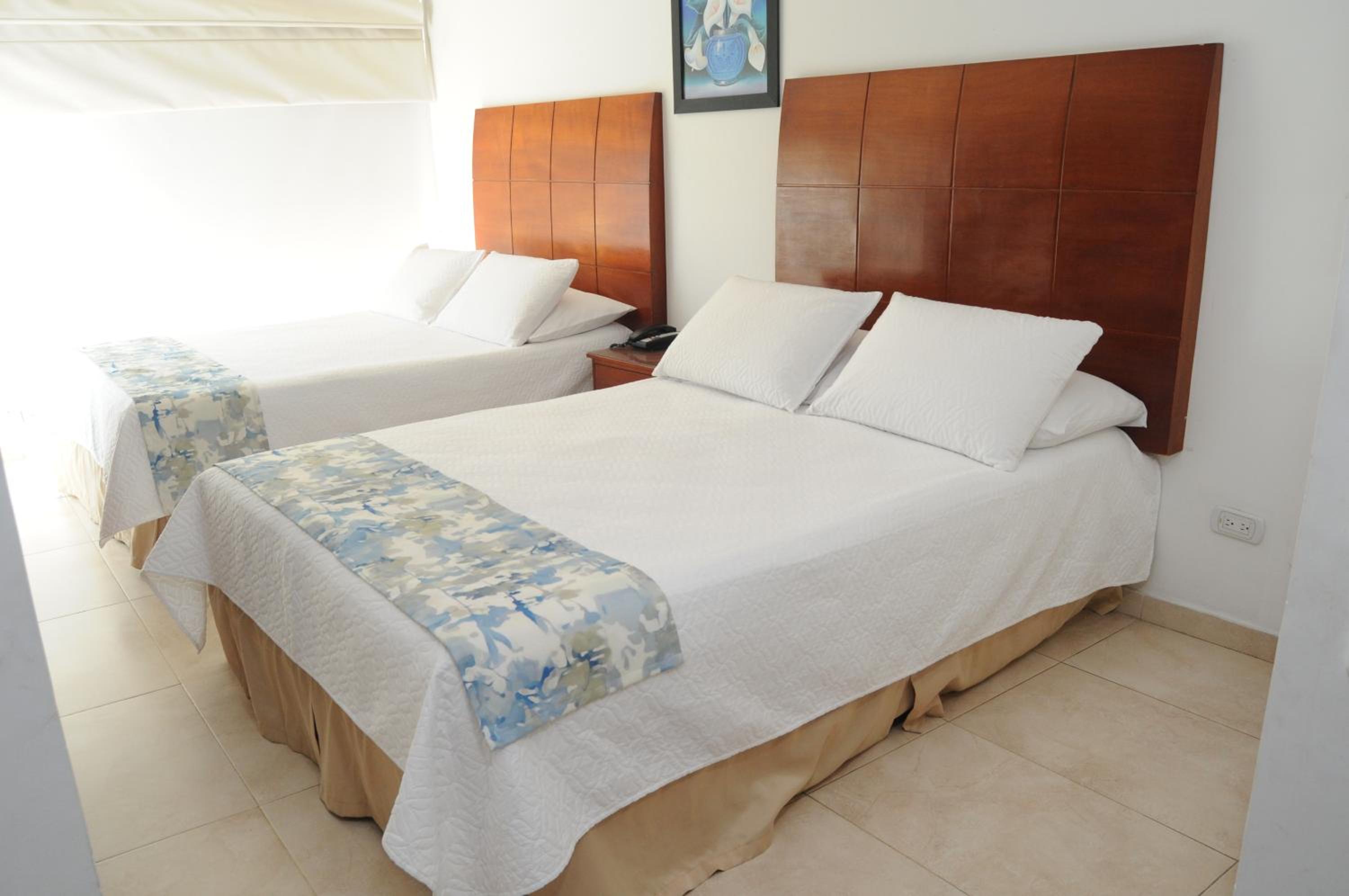 Deluxe Twin Room - Photo 12