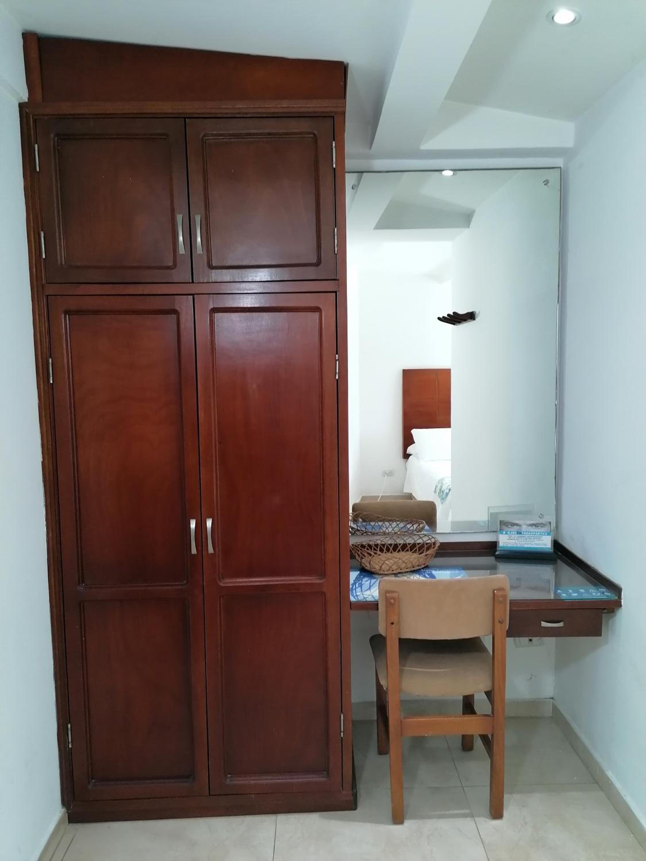 Deluxe Twin Room - Photo 8