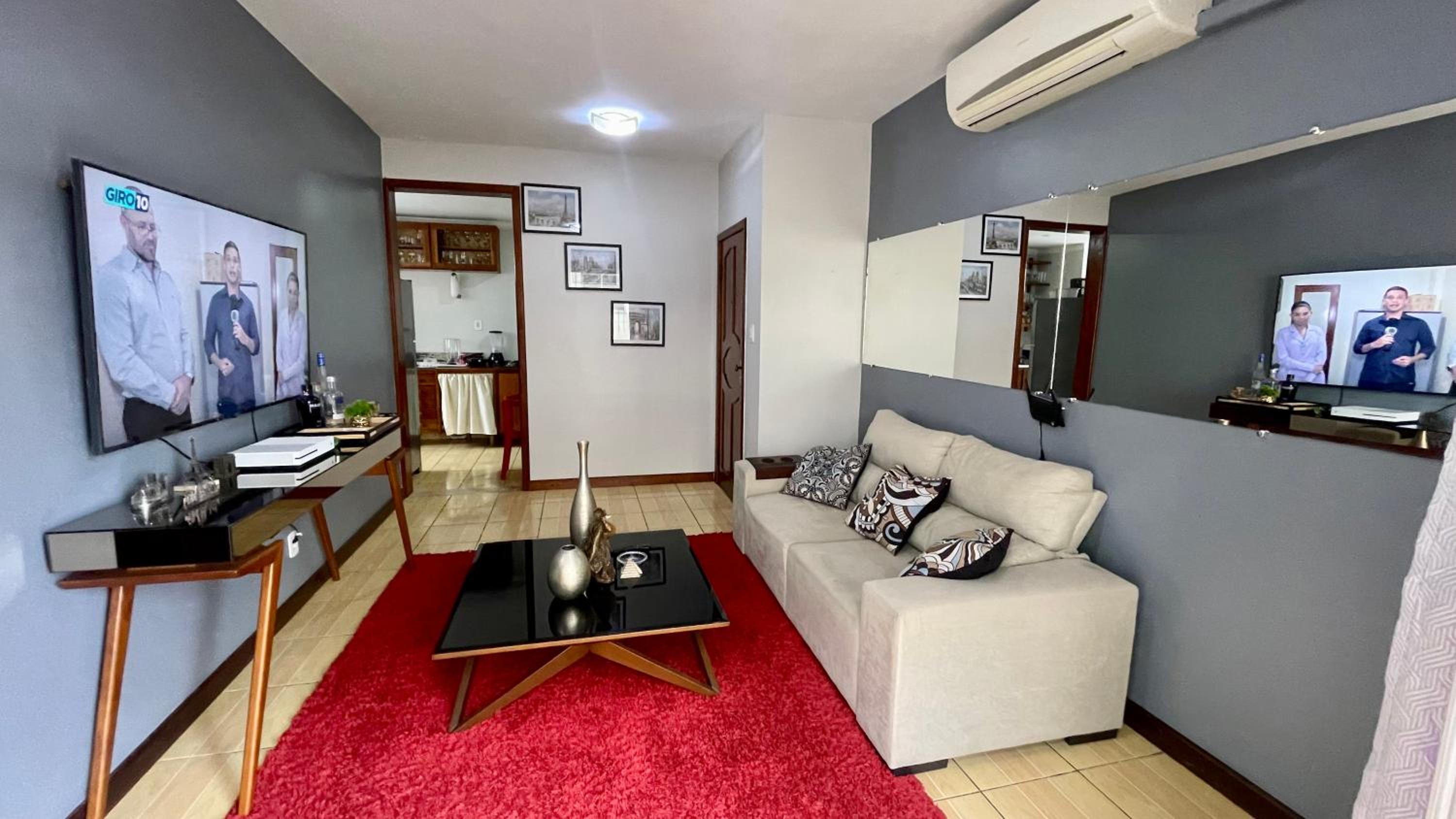 Apartment photo 2