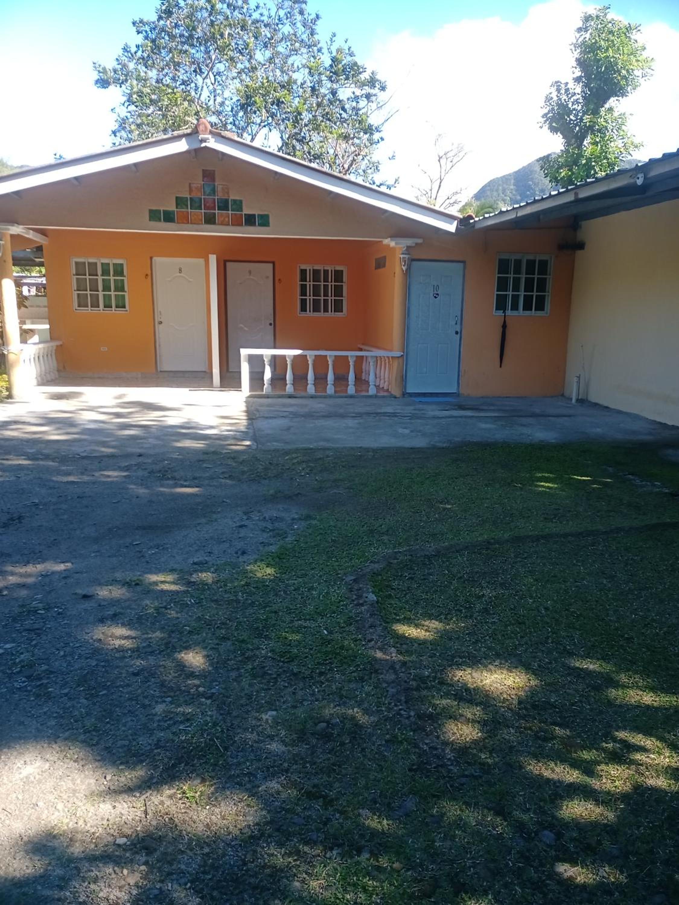 One-Bedroom House photo 2