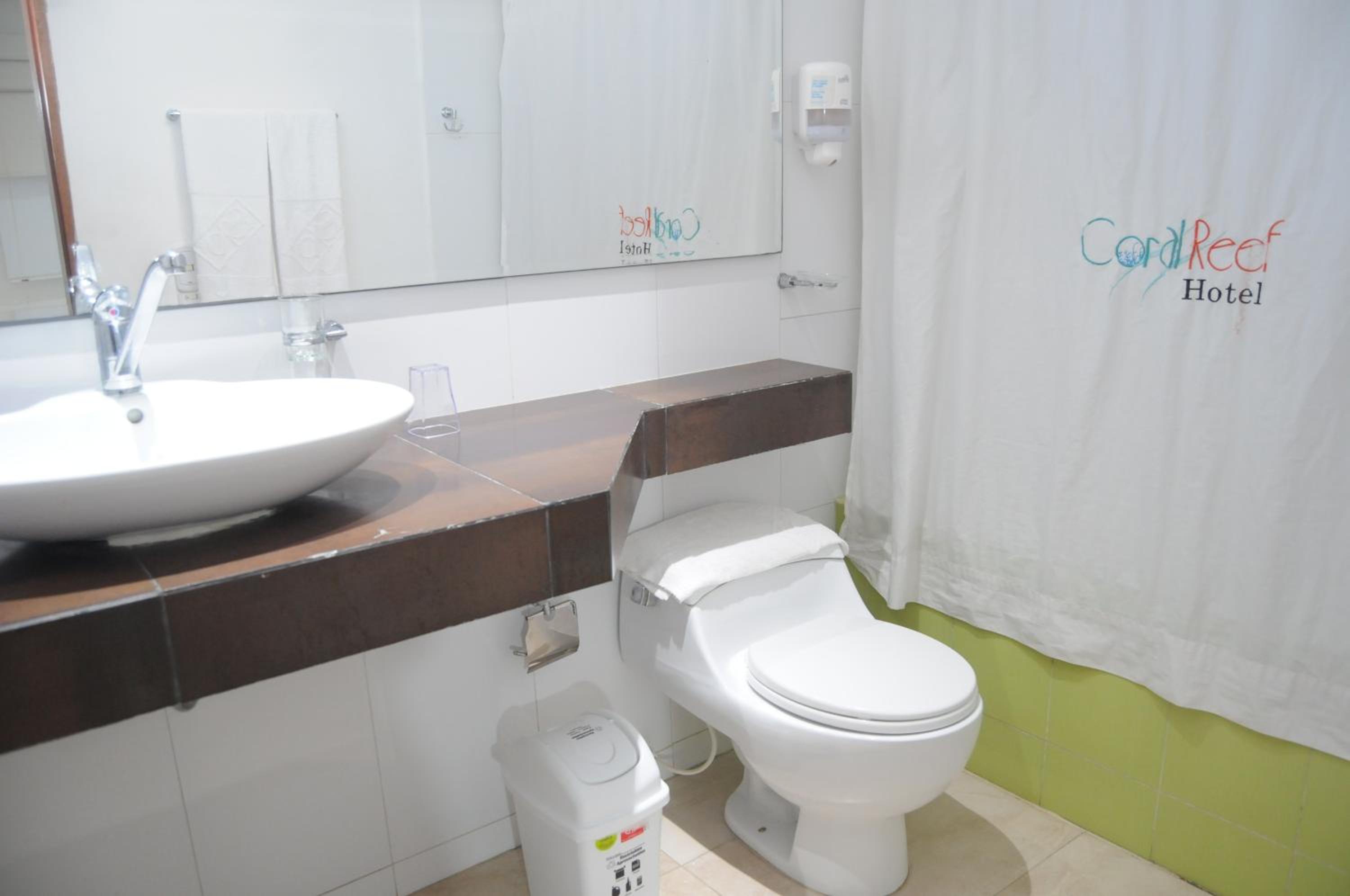 Standard Double Room - Photo 4
