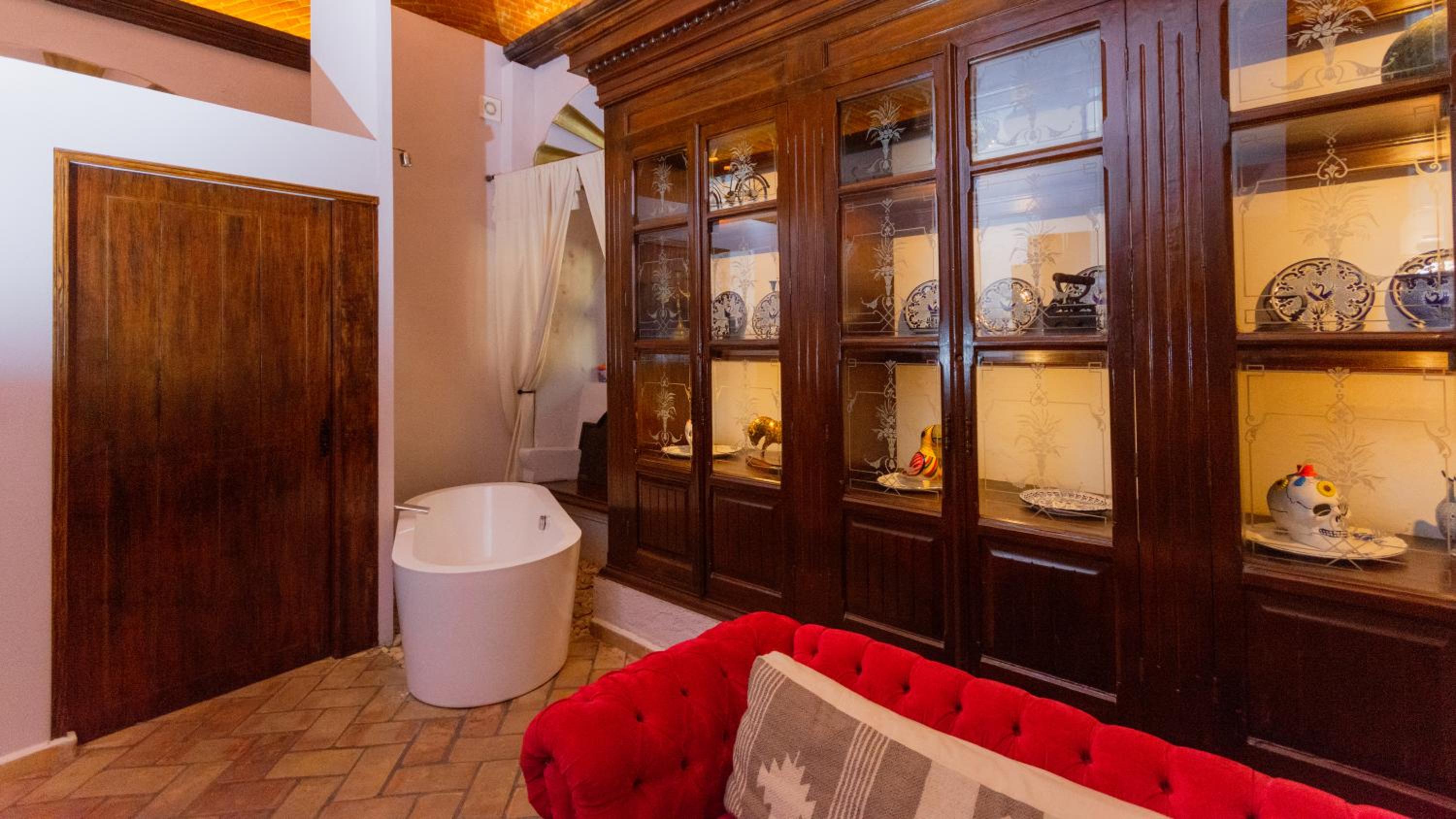 King Suite photo 3