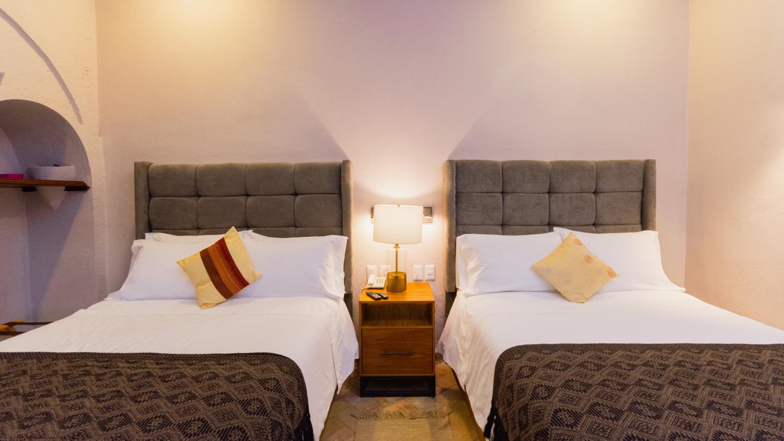 Deluxe Double Room with Two Double Beds - Photo 19