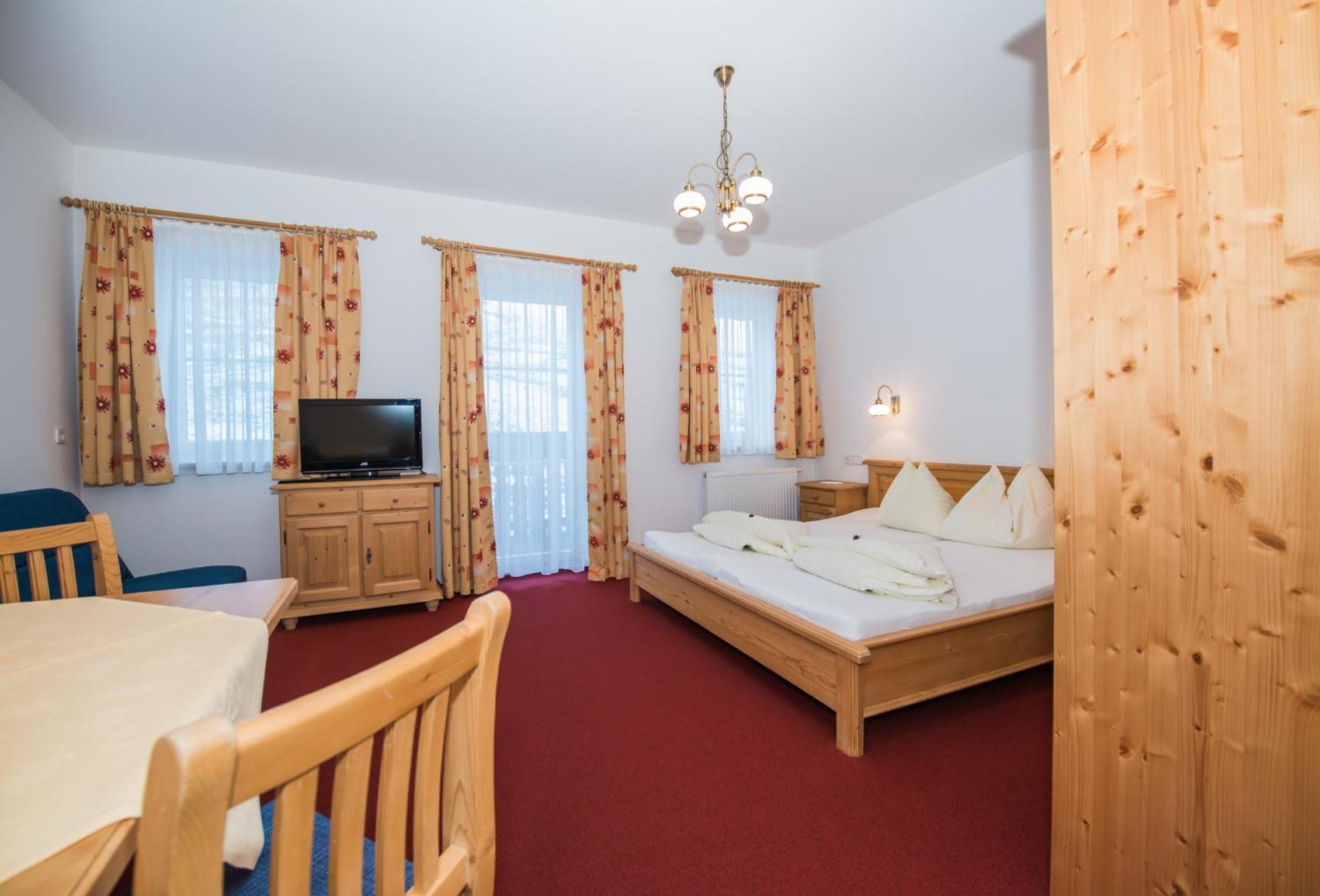 One-Bedroom Apartment (2 Adults)