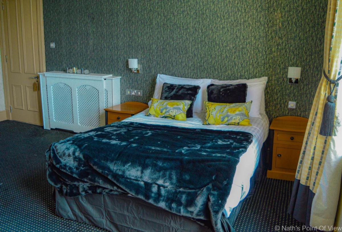 Deluxe Double Room with Bath photo 2
