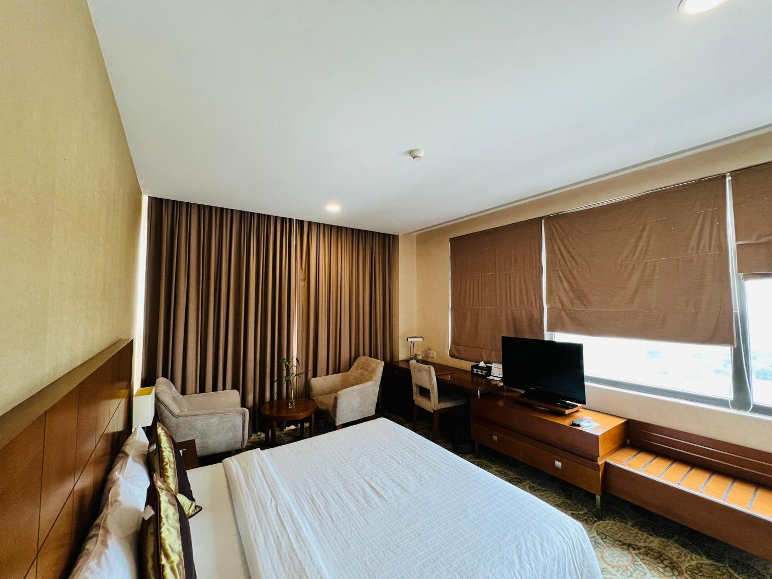 Deluxe Single Room