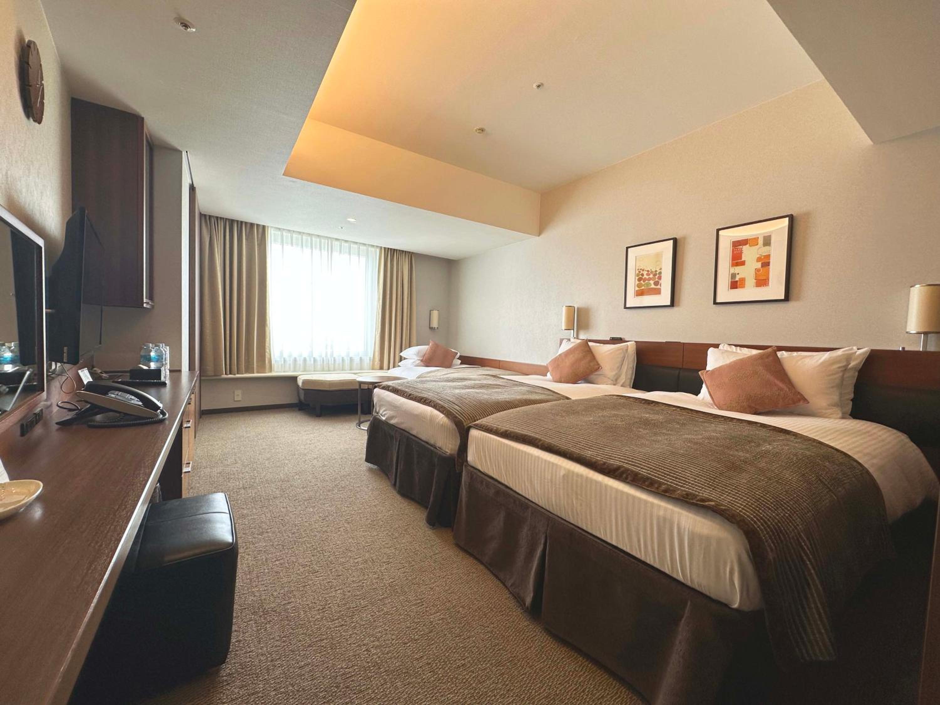 Hearth Symphony Room 3 Beds With Spa Access - Non-Smoking