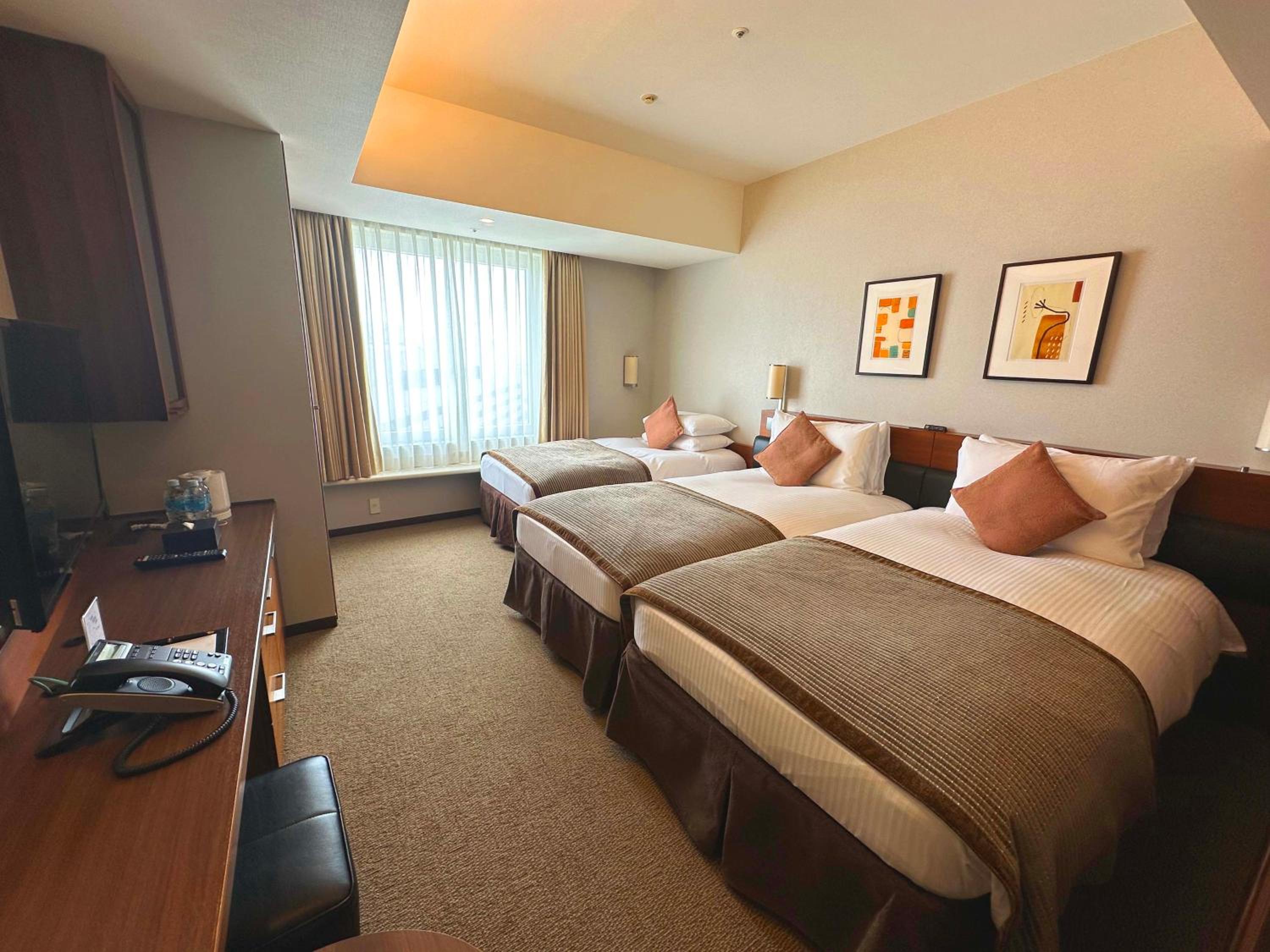 Executive Floor - Hearth Harmony Room 3 Beds with Semi Buffet Breakfast