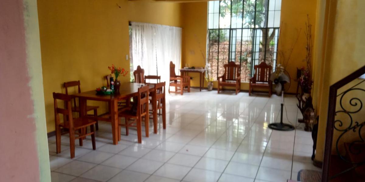 Deluxe Family Suite photo 1
