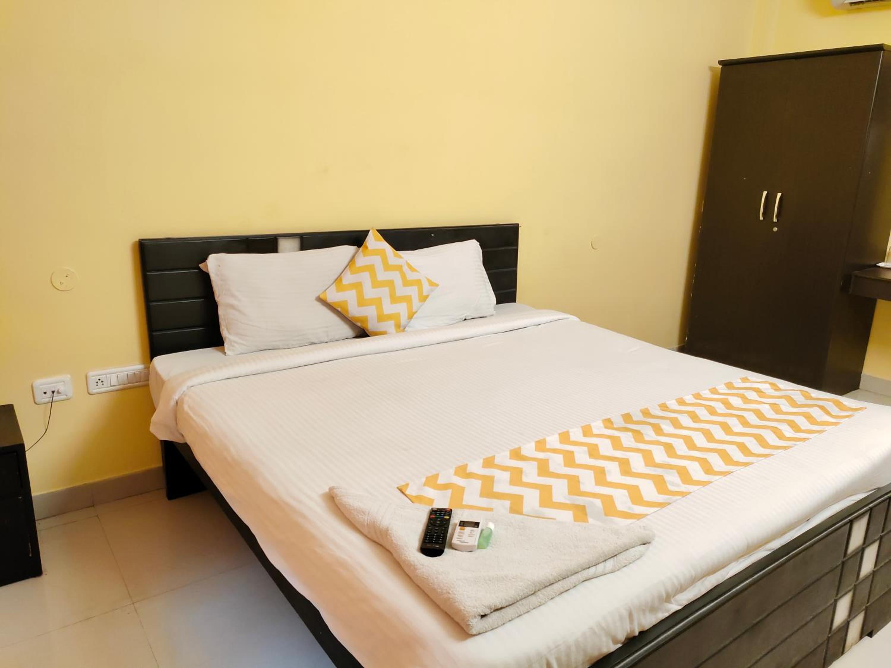 Deluxe Double Room - Photo 16