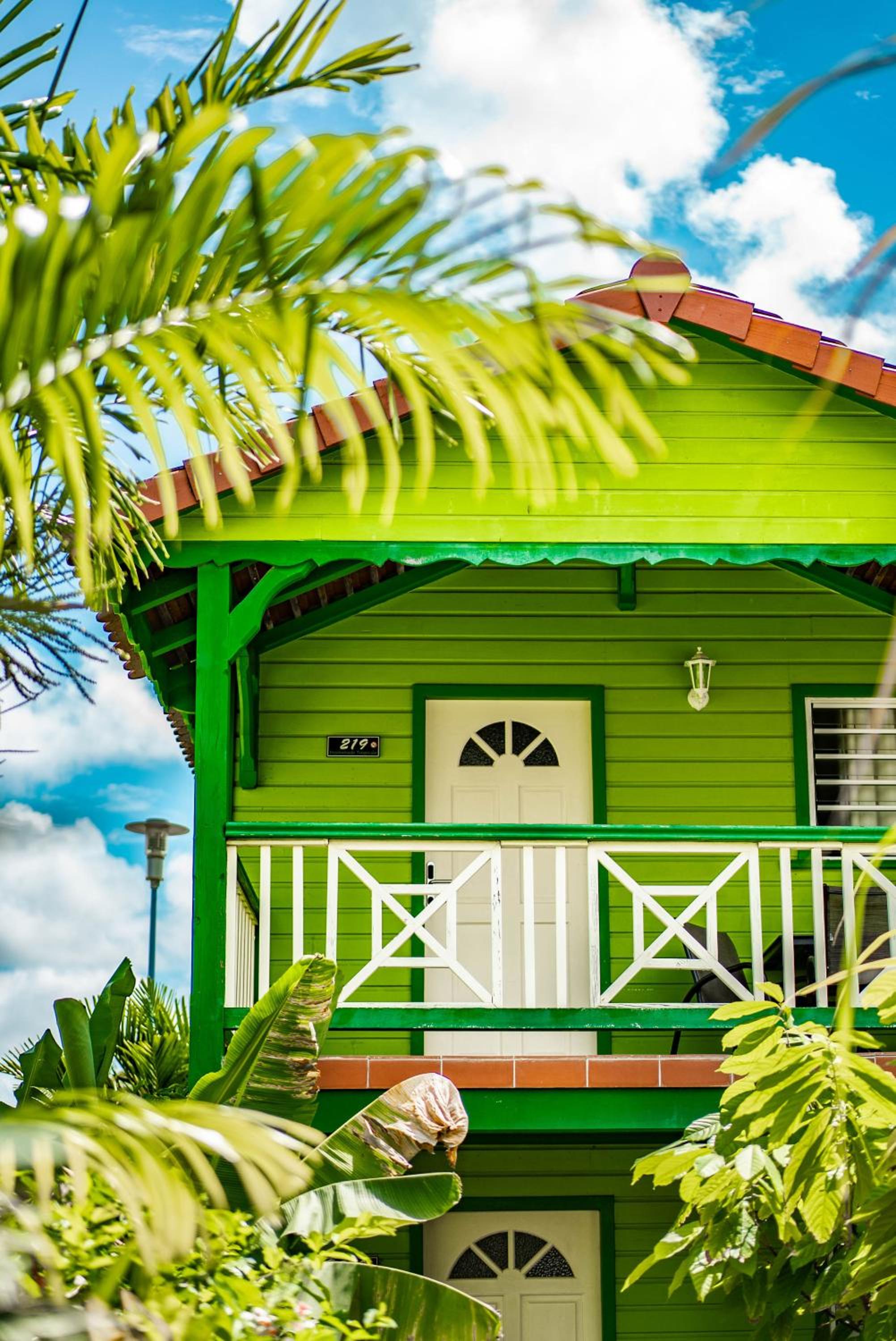 Bungalow Harmonie 12 ans et + - Vue Jardin – Lit Double photo 1