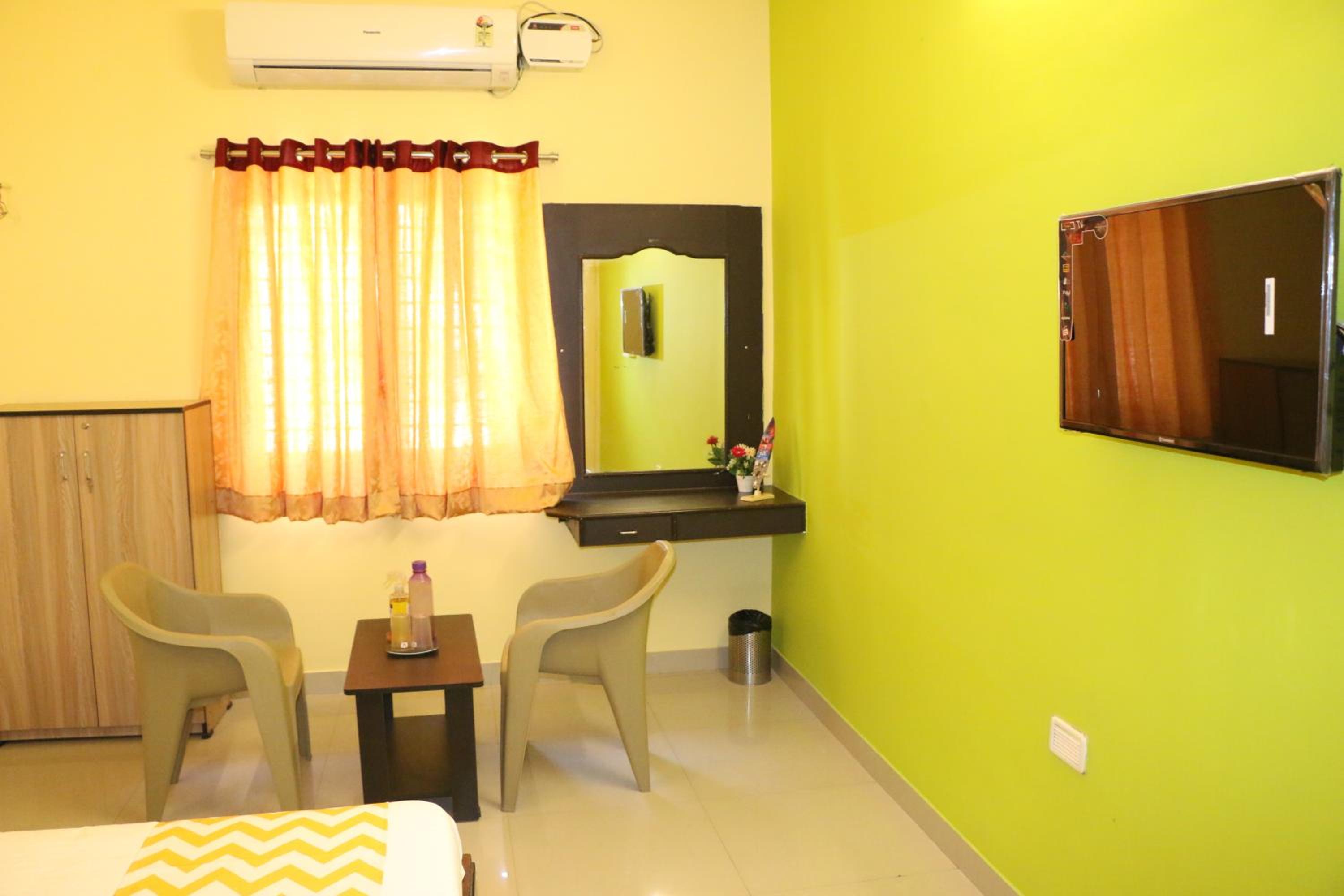 Deluxe Double Room - Photo 24