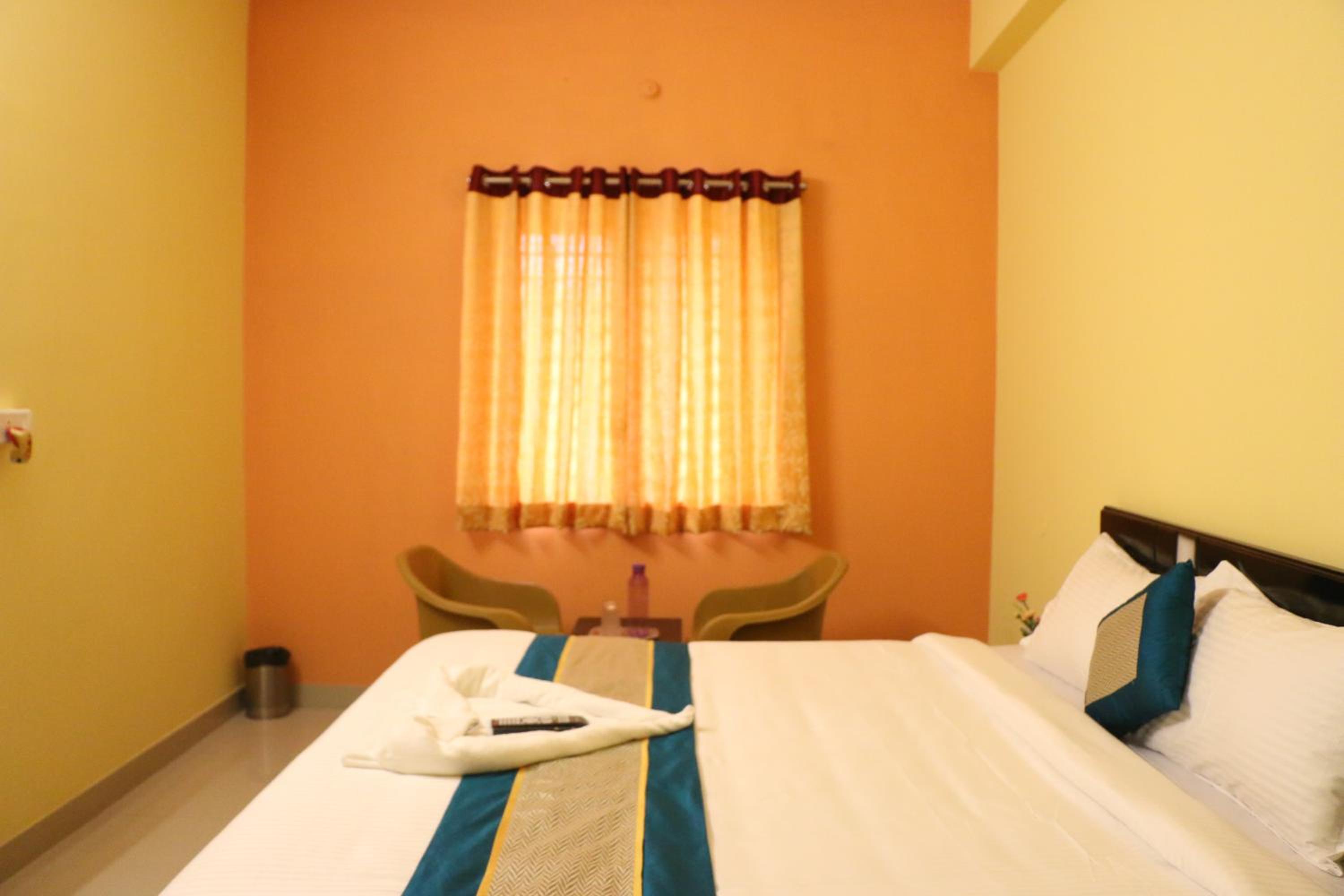 Deluxe Double Room - Photo 18
