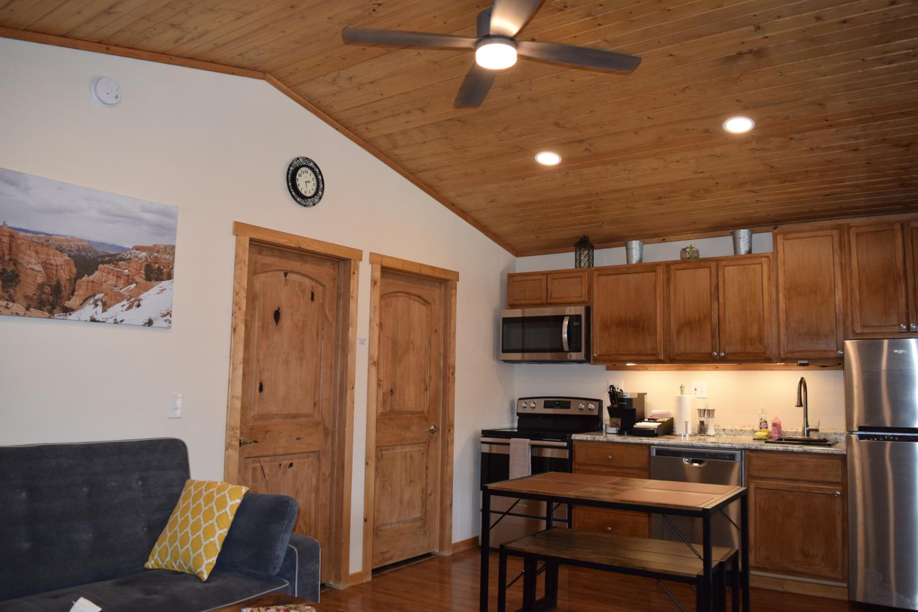 One-Bedroom House photo 2