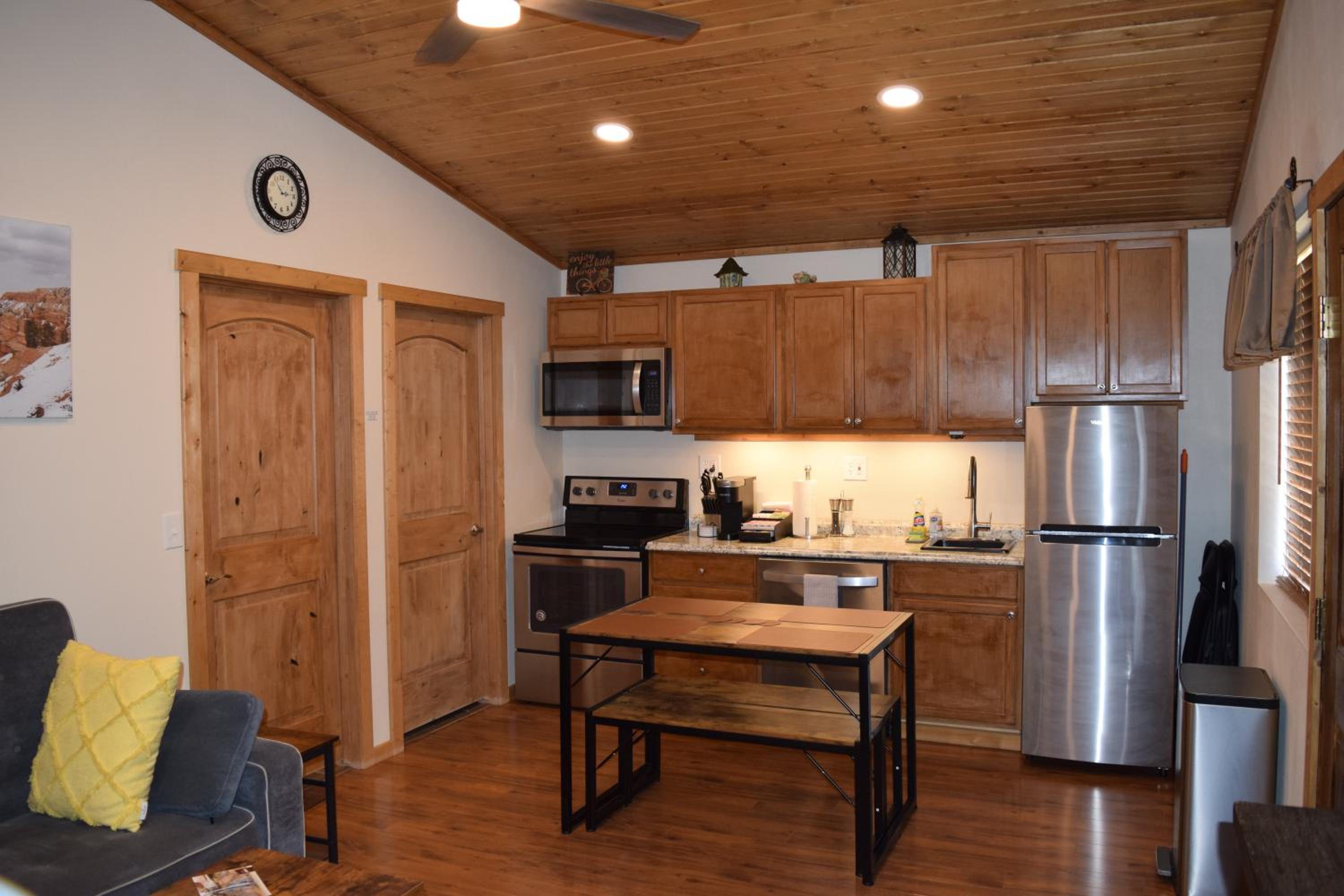 One-Bedroom House photo 3