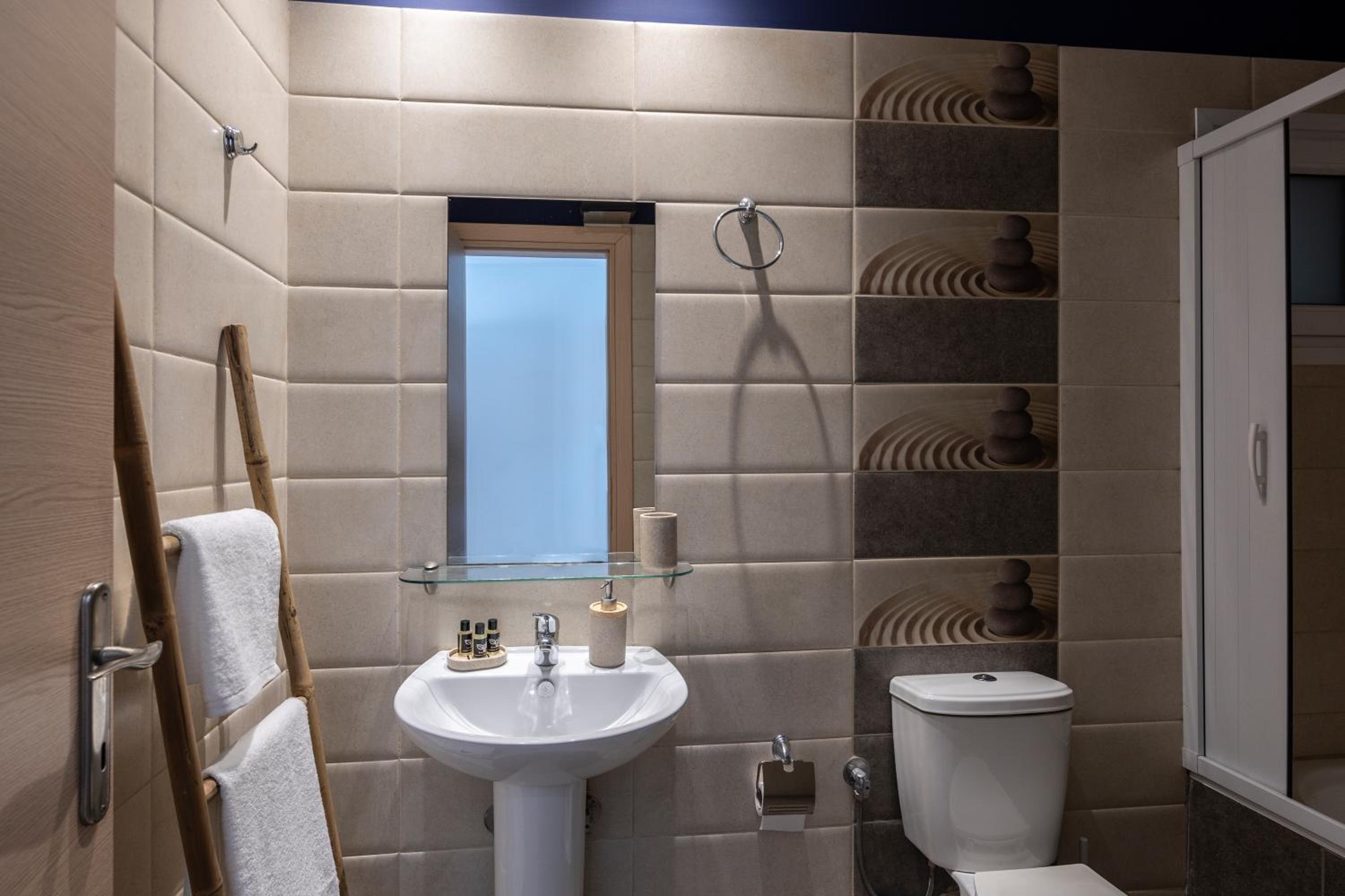 Superior Room - Disability Access photo 3