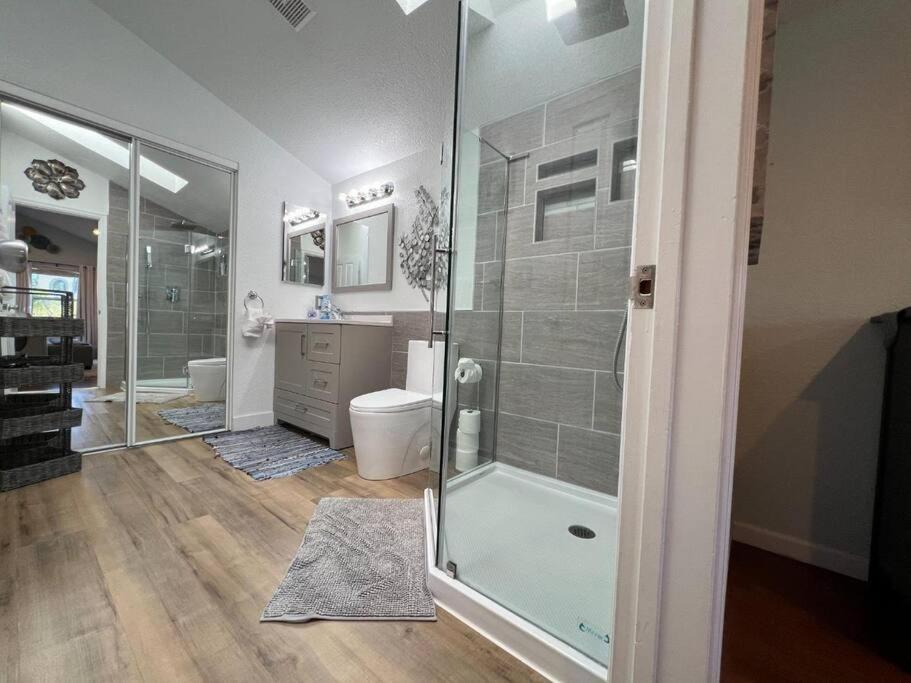Four-Bedroom House photo 2