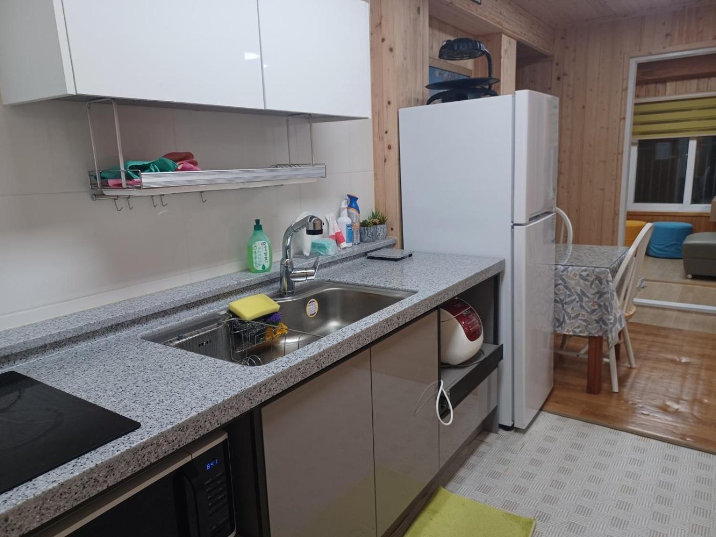 Deluxe Family Room - Photo 44