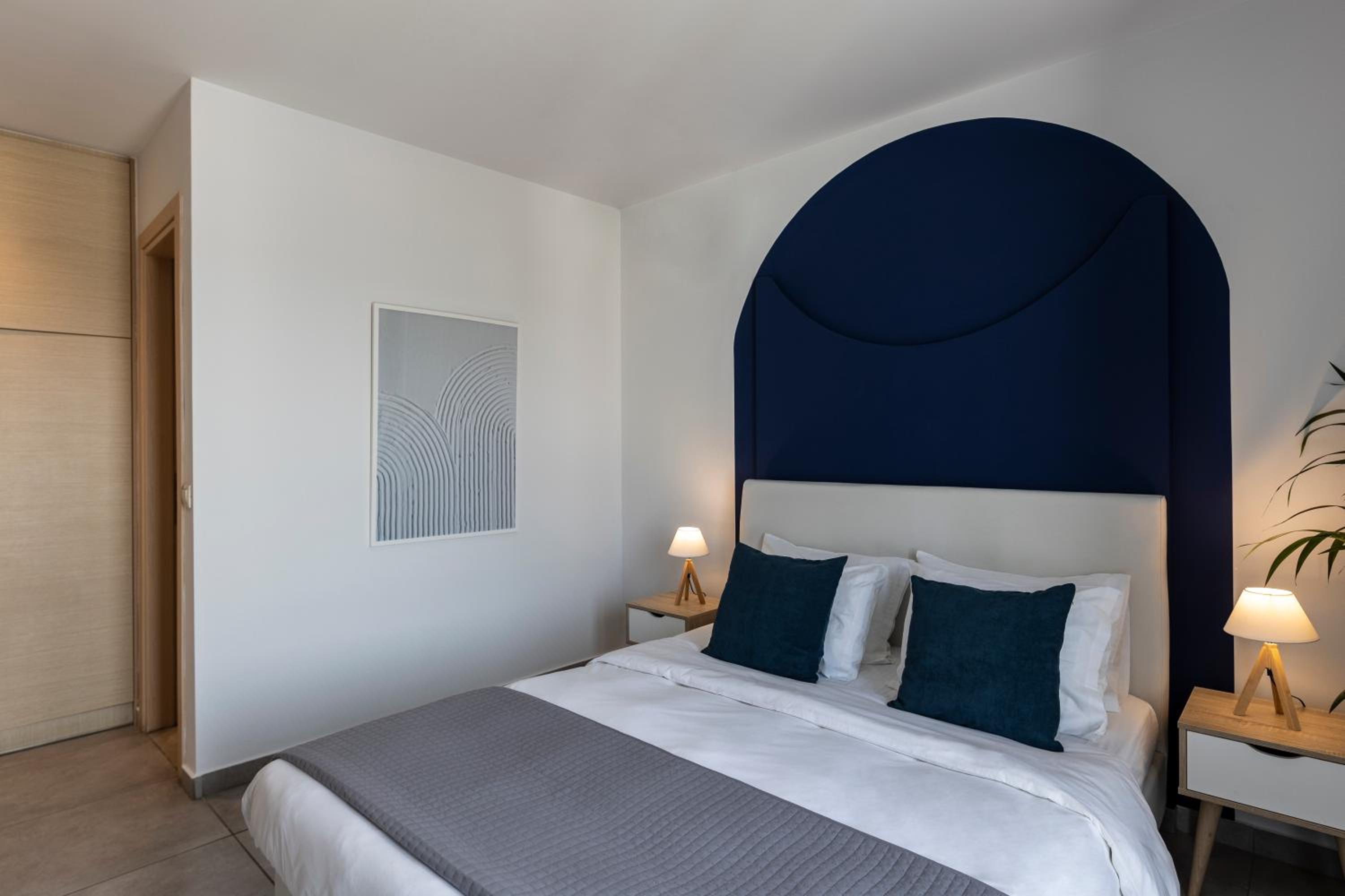 Deluxe Room with Sea View photo 3