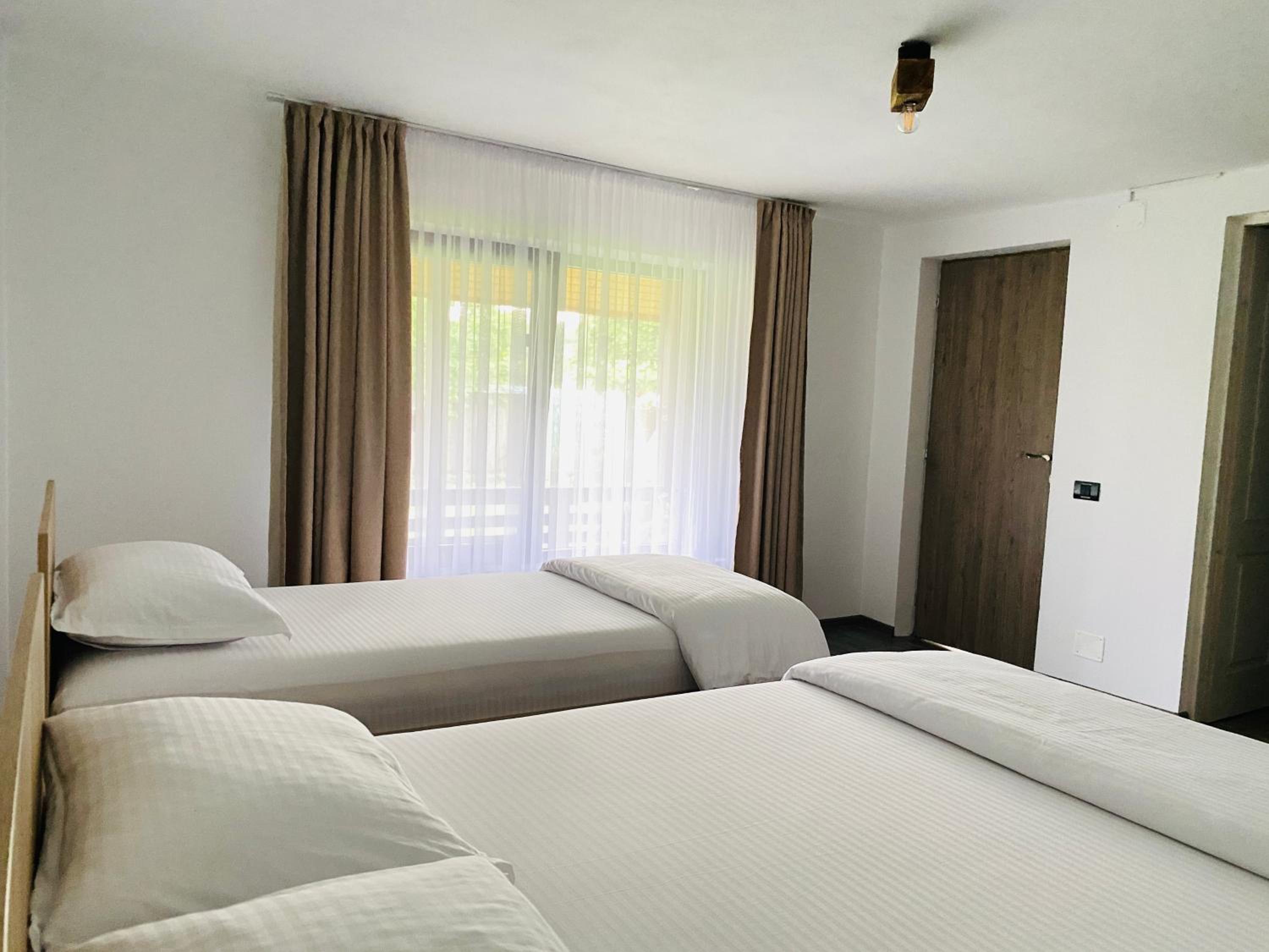 Triple Room with Garden View - Photo 7