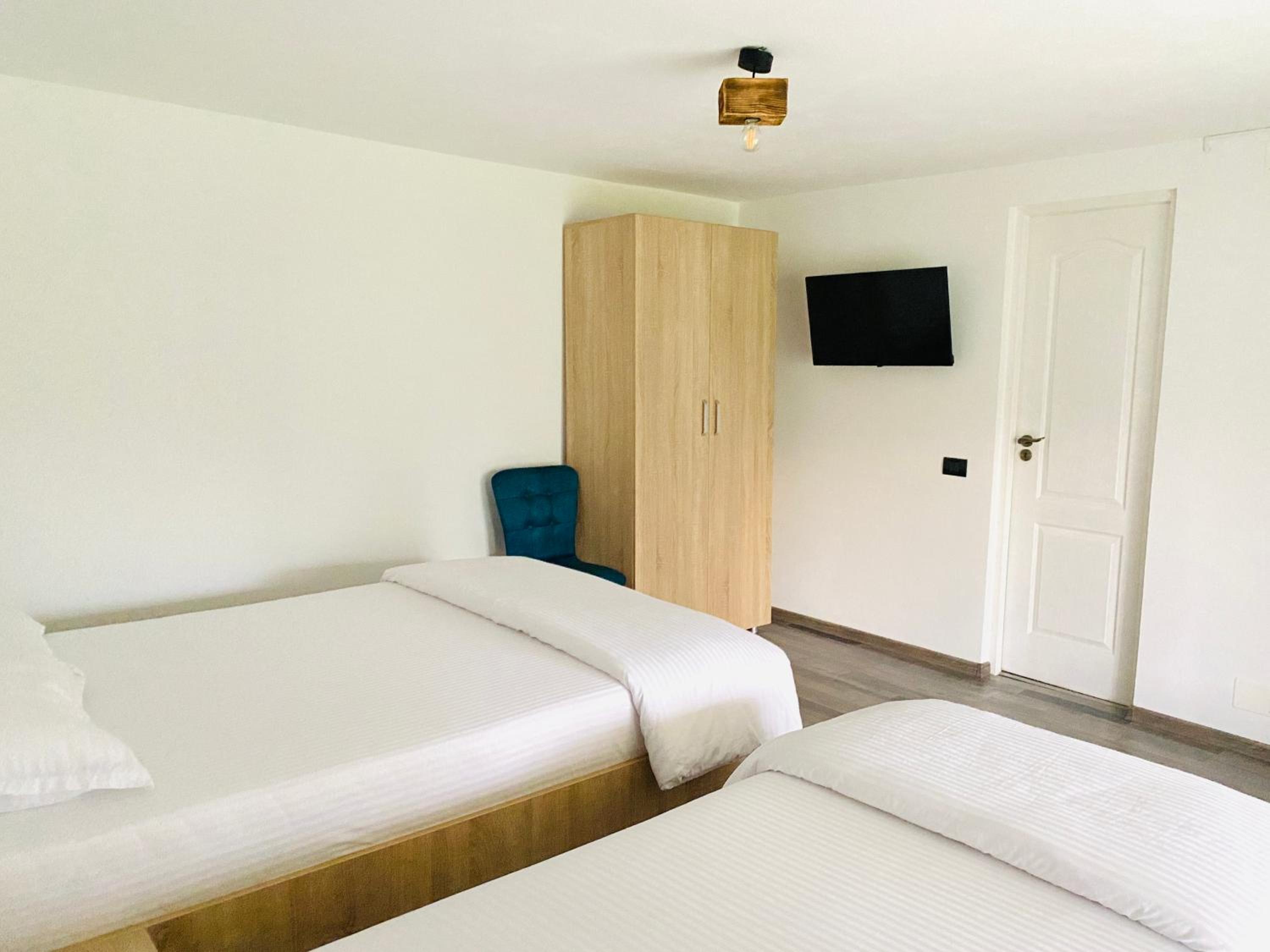 Triple Room with Garden View - Photo 2
