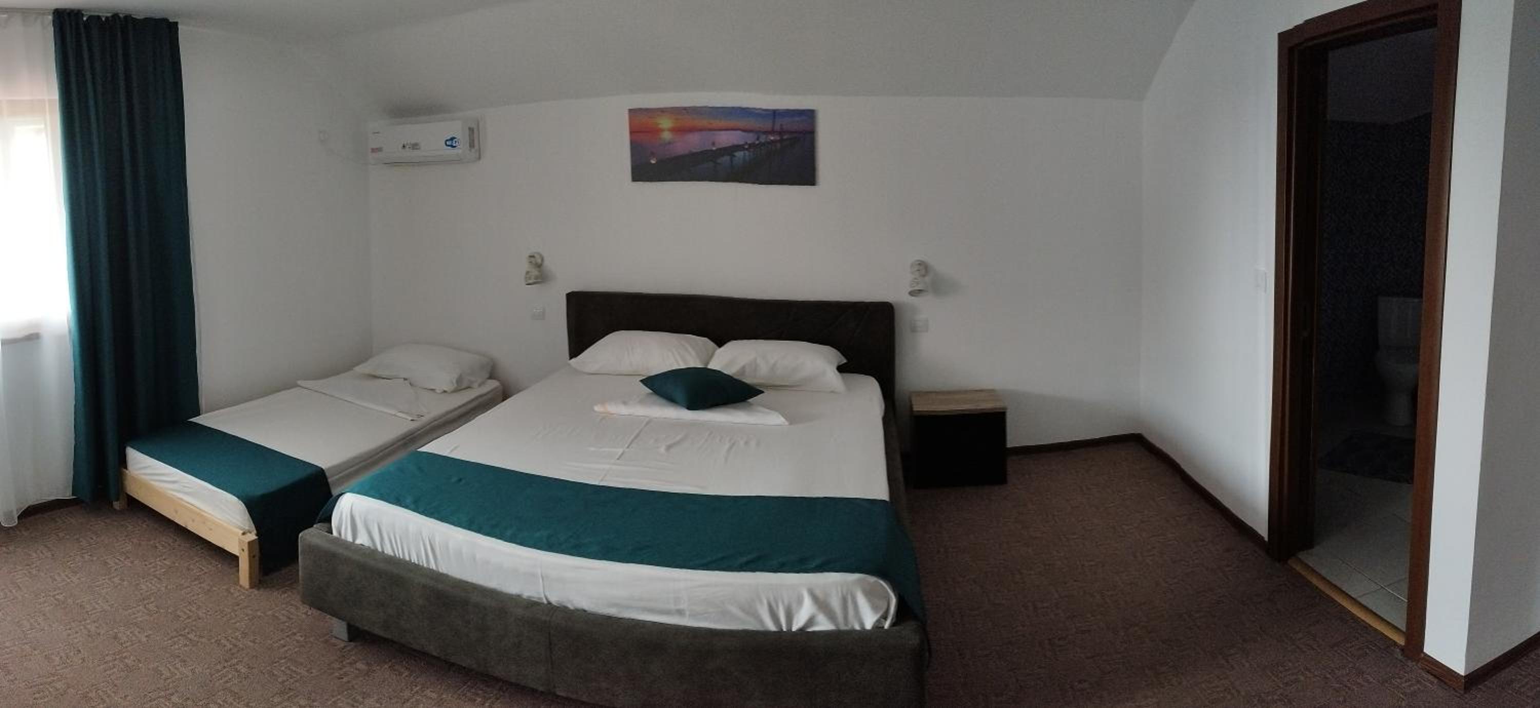Triple Room photo 2