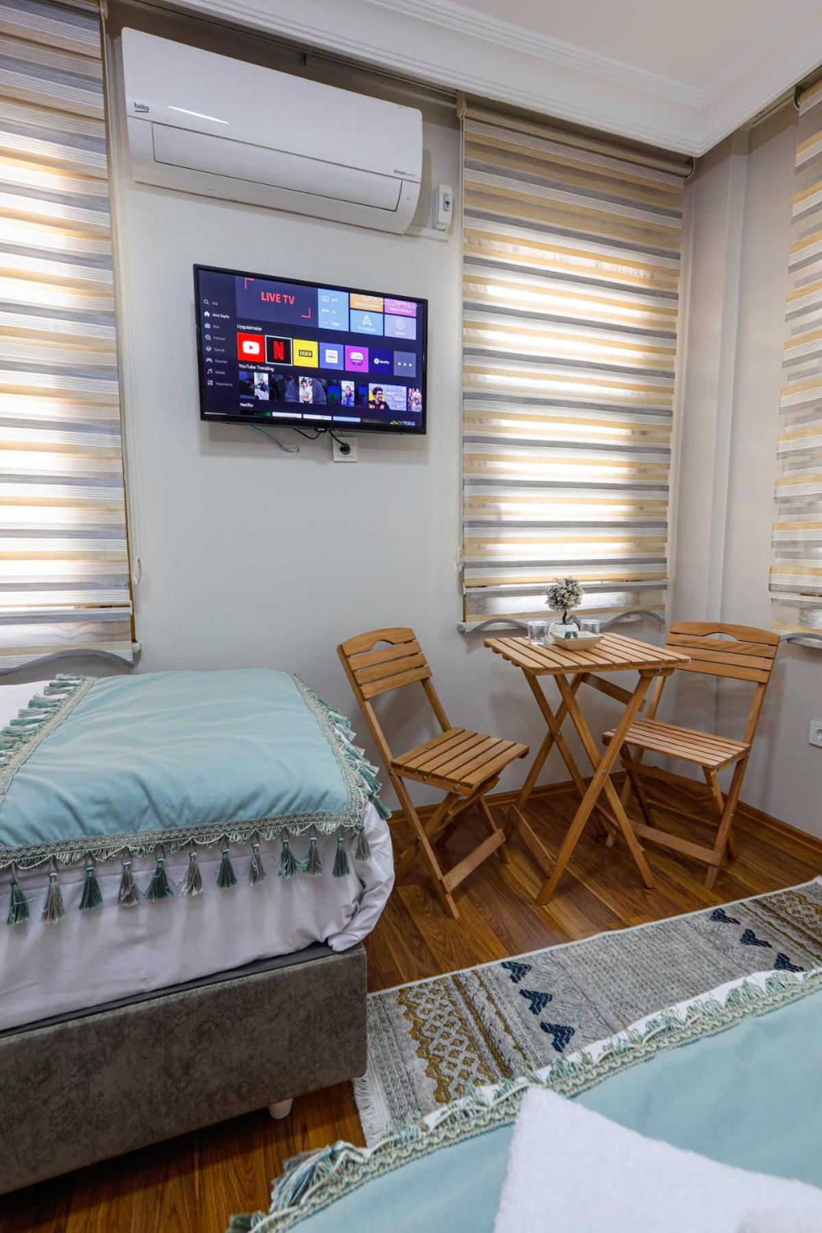 Deluxe Triple Room photo 3
