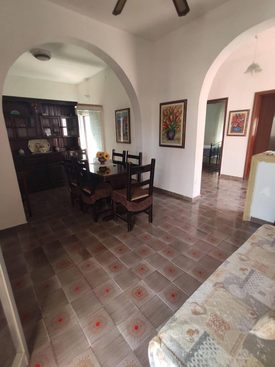 One-Bedroom House photo 3