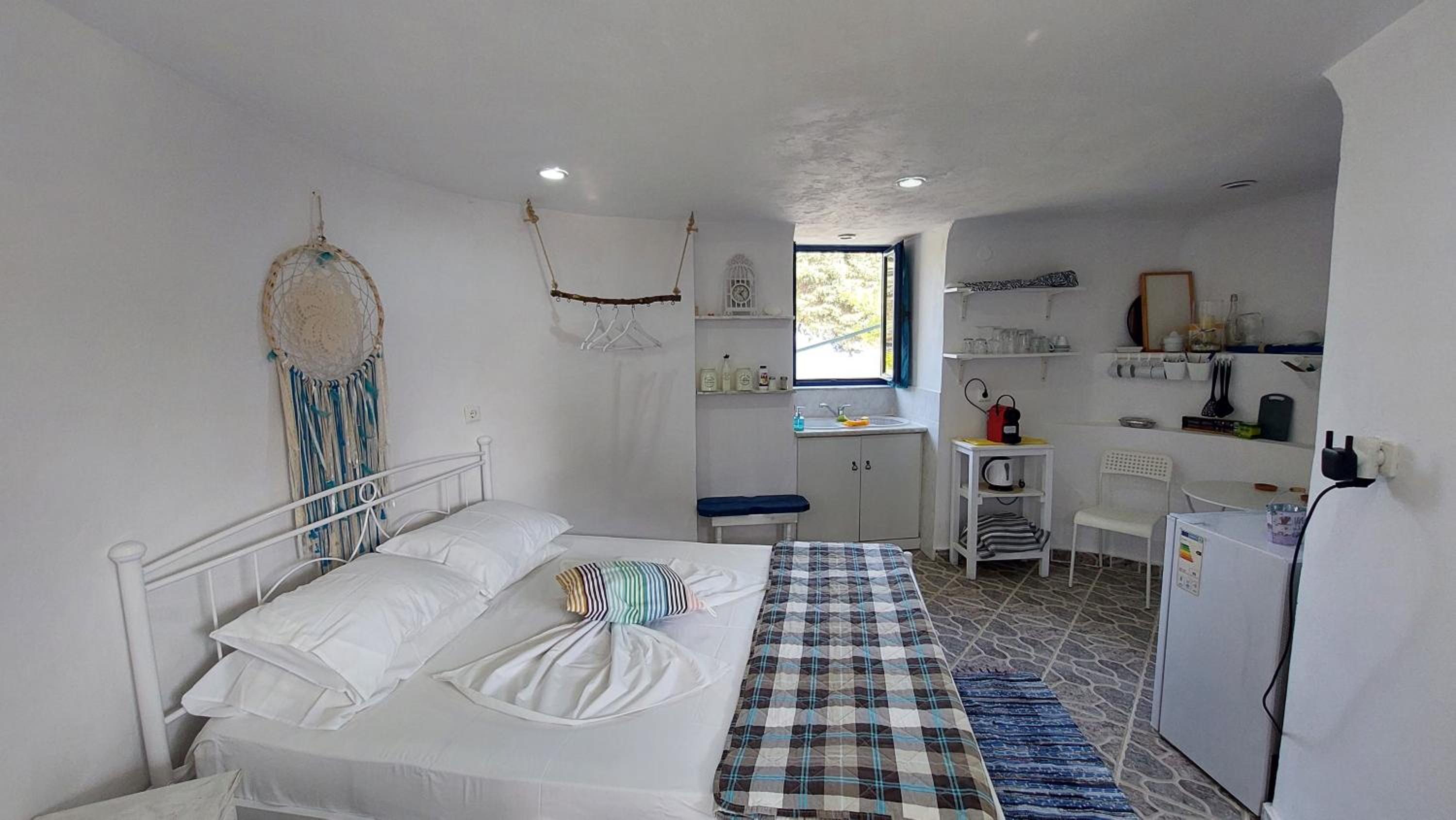 Double Room With Private External Bathroom