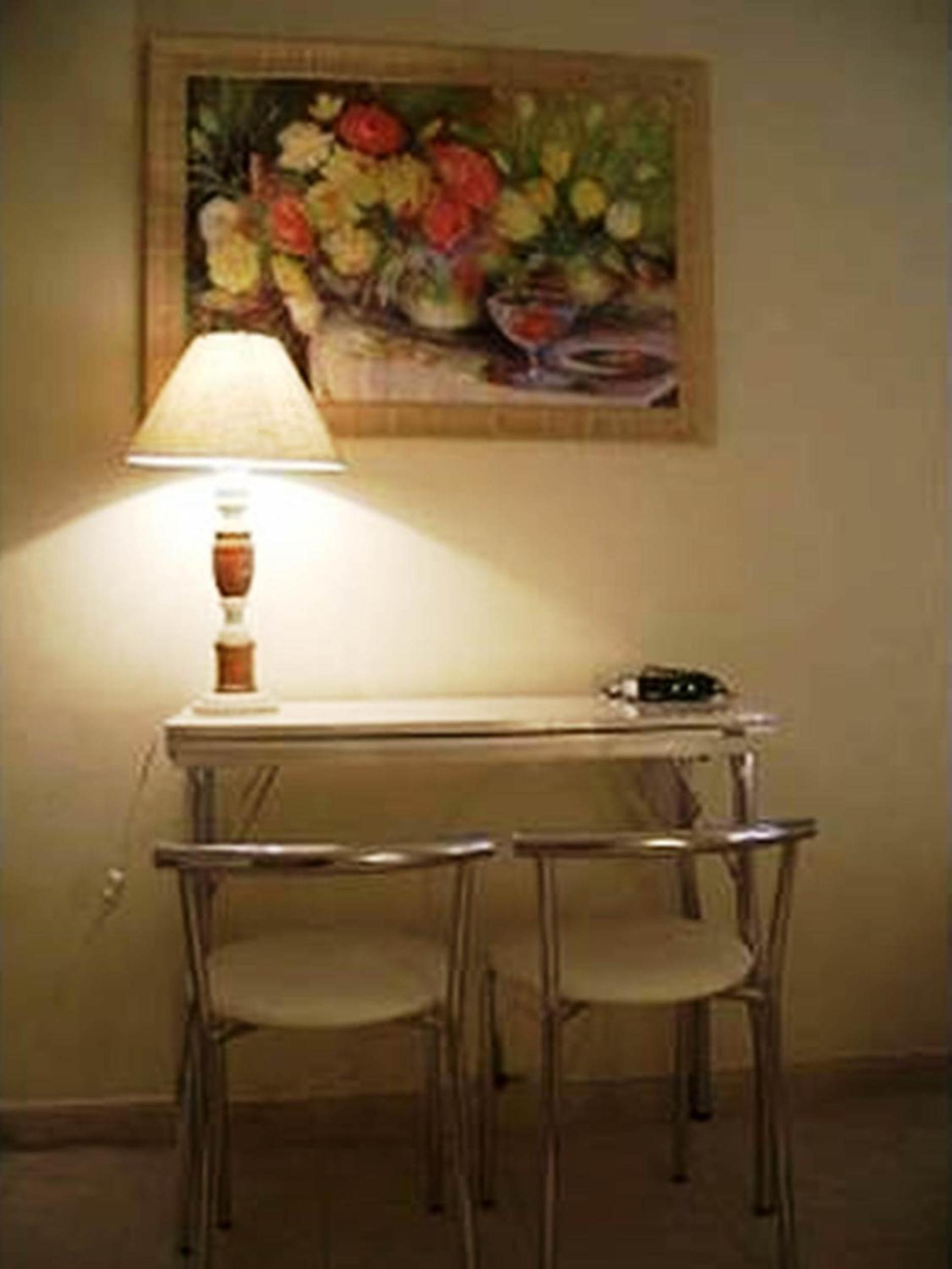 Studio - Photo 17
