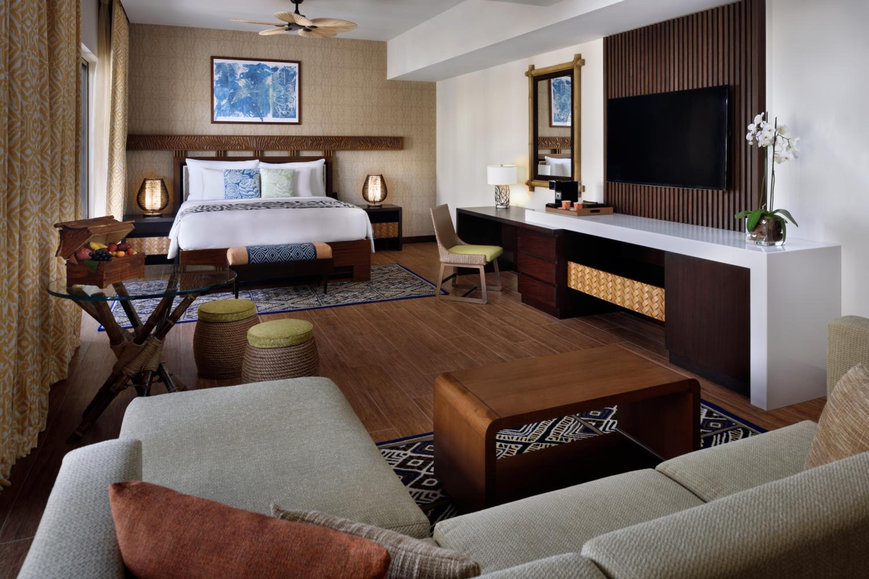 Jr Suite with Theme Park Access, Junior Suite, 1 King, Resort view (Complimentary Shuttle to JBR Beach, MOE & Dubai Mall) photo 1