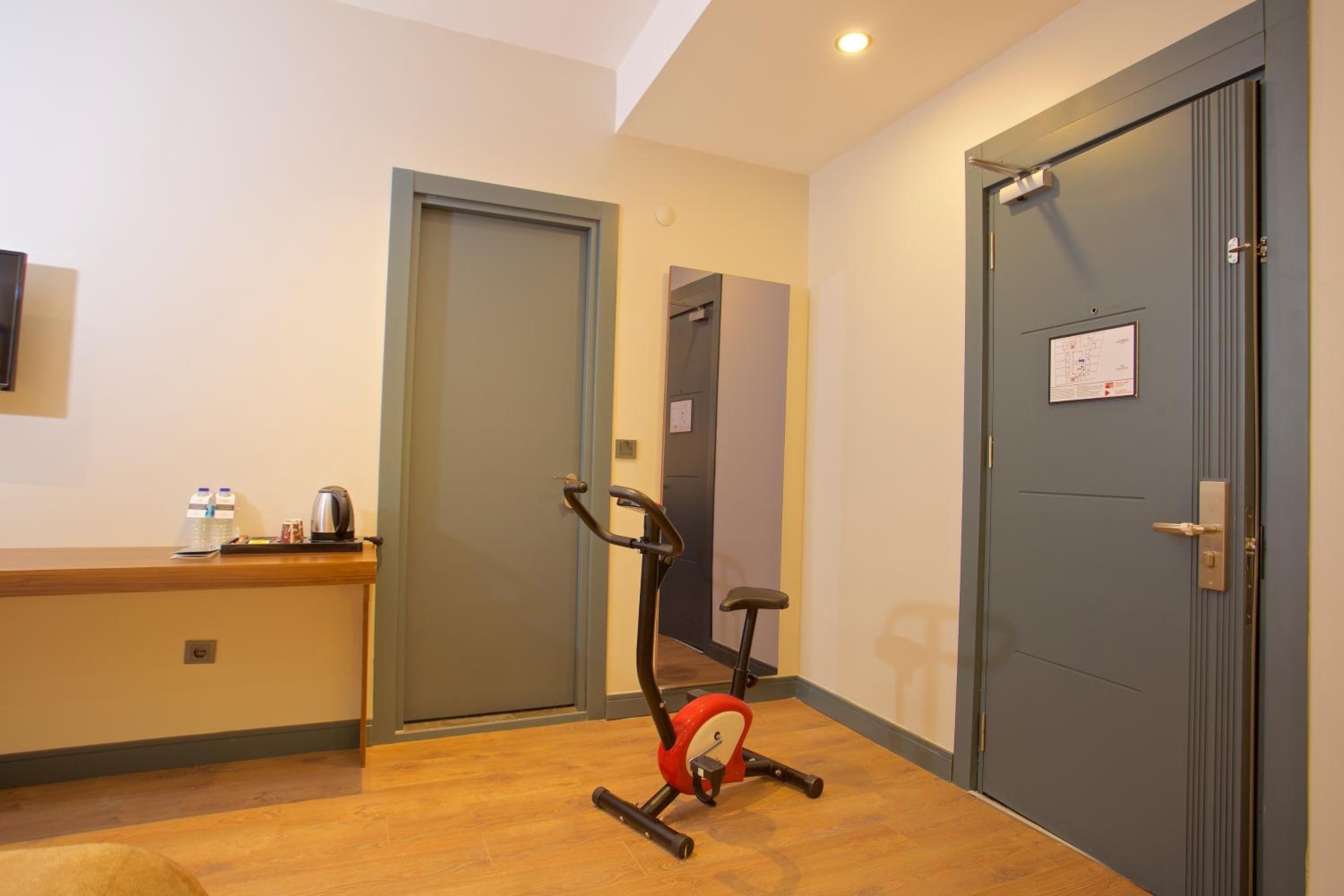 Single Sized Economy Room photo 2