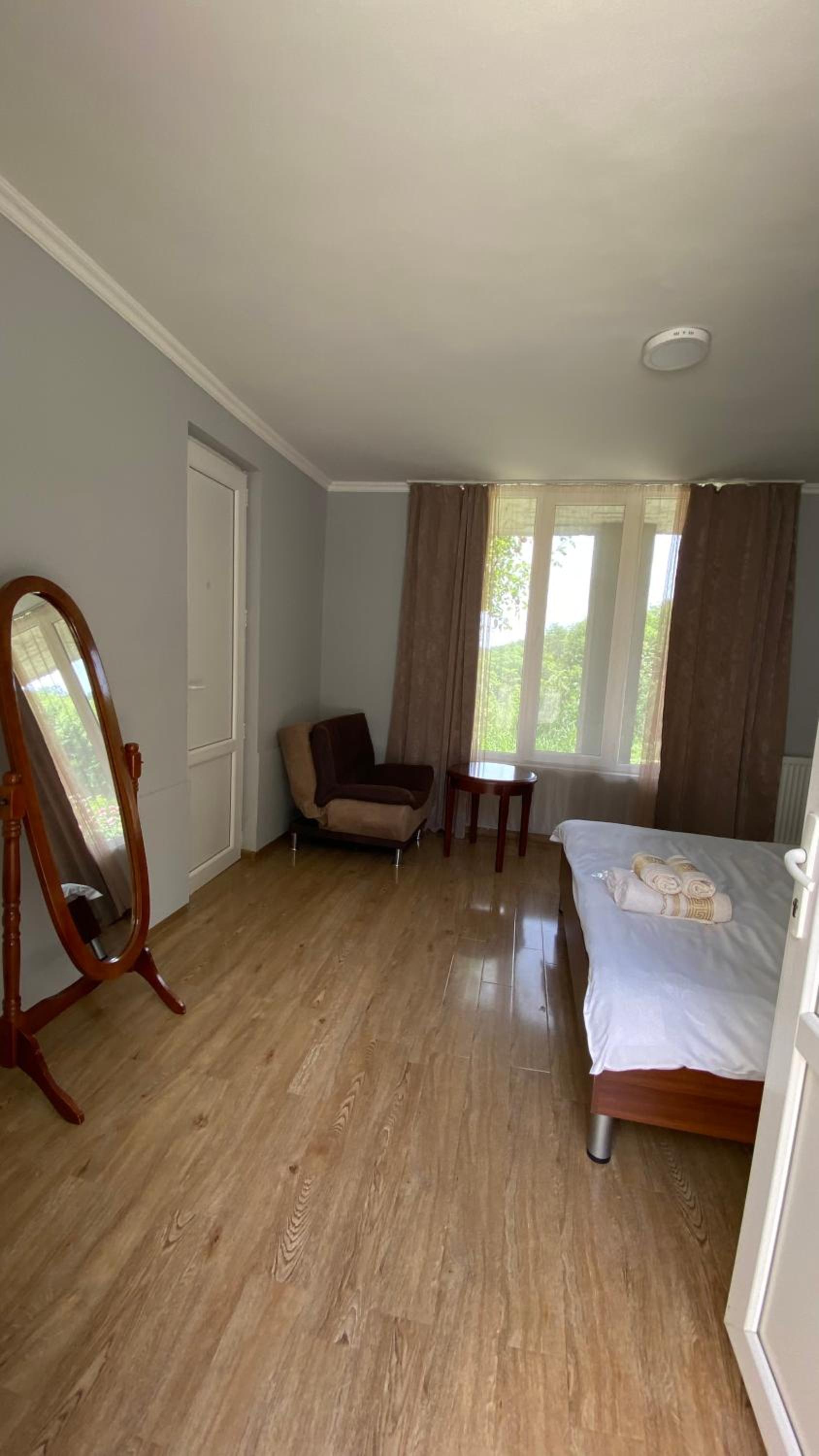 Economy Double Room - Photo 1