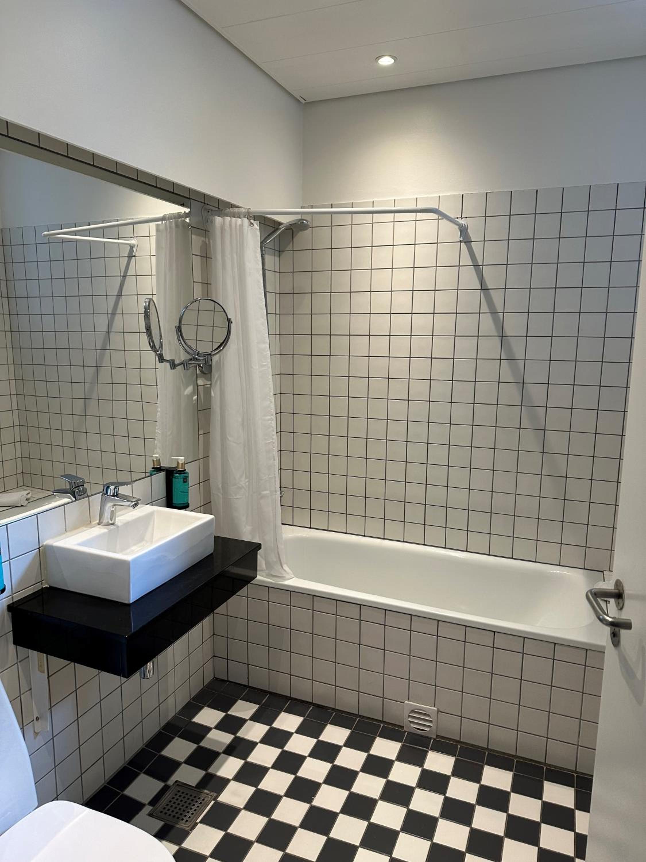 Triple Room - Photo 2