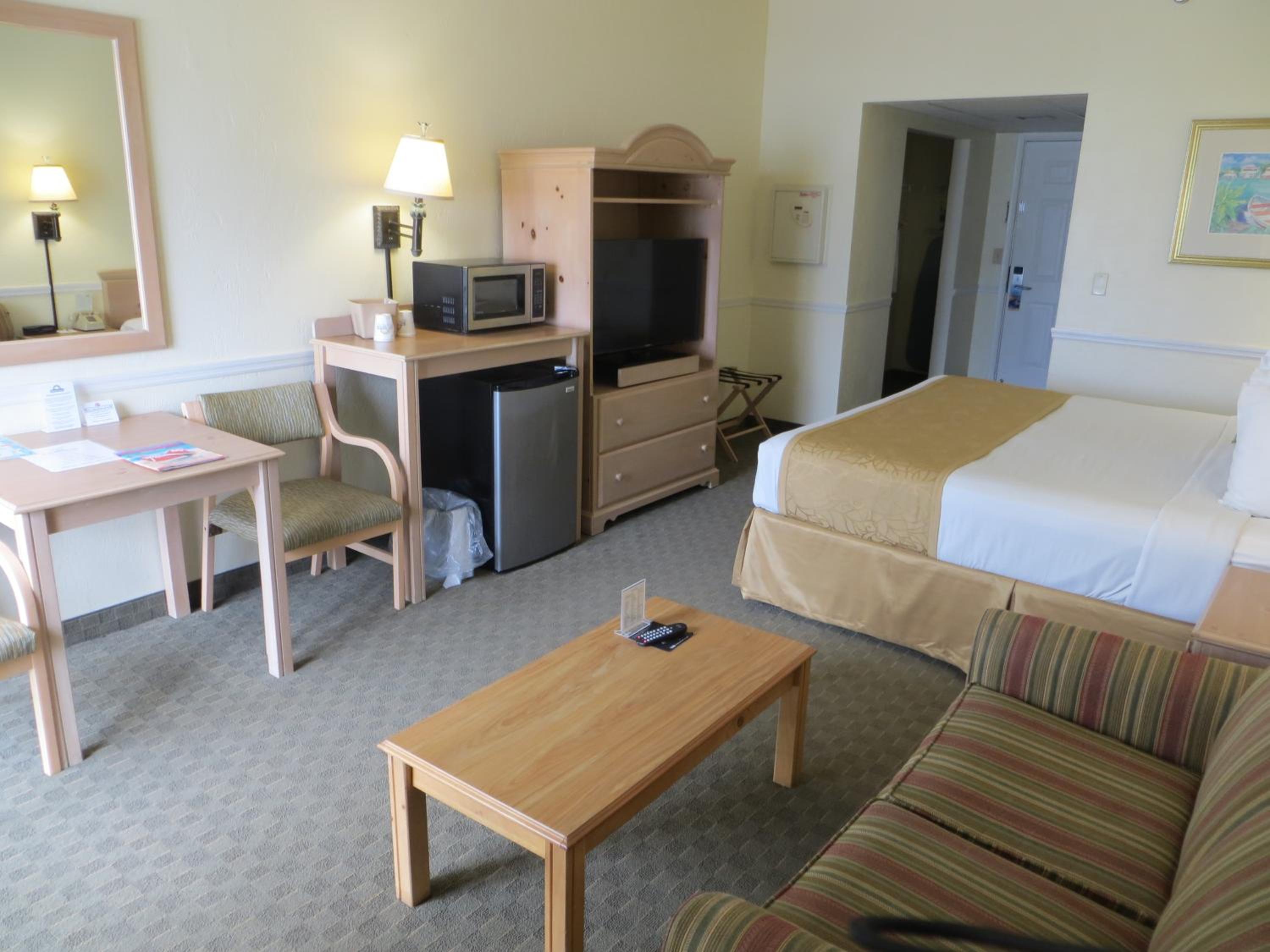 King Room with Oceanfront - Non-Smoking - Photo 4