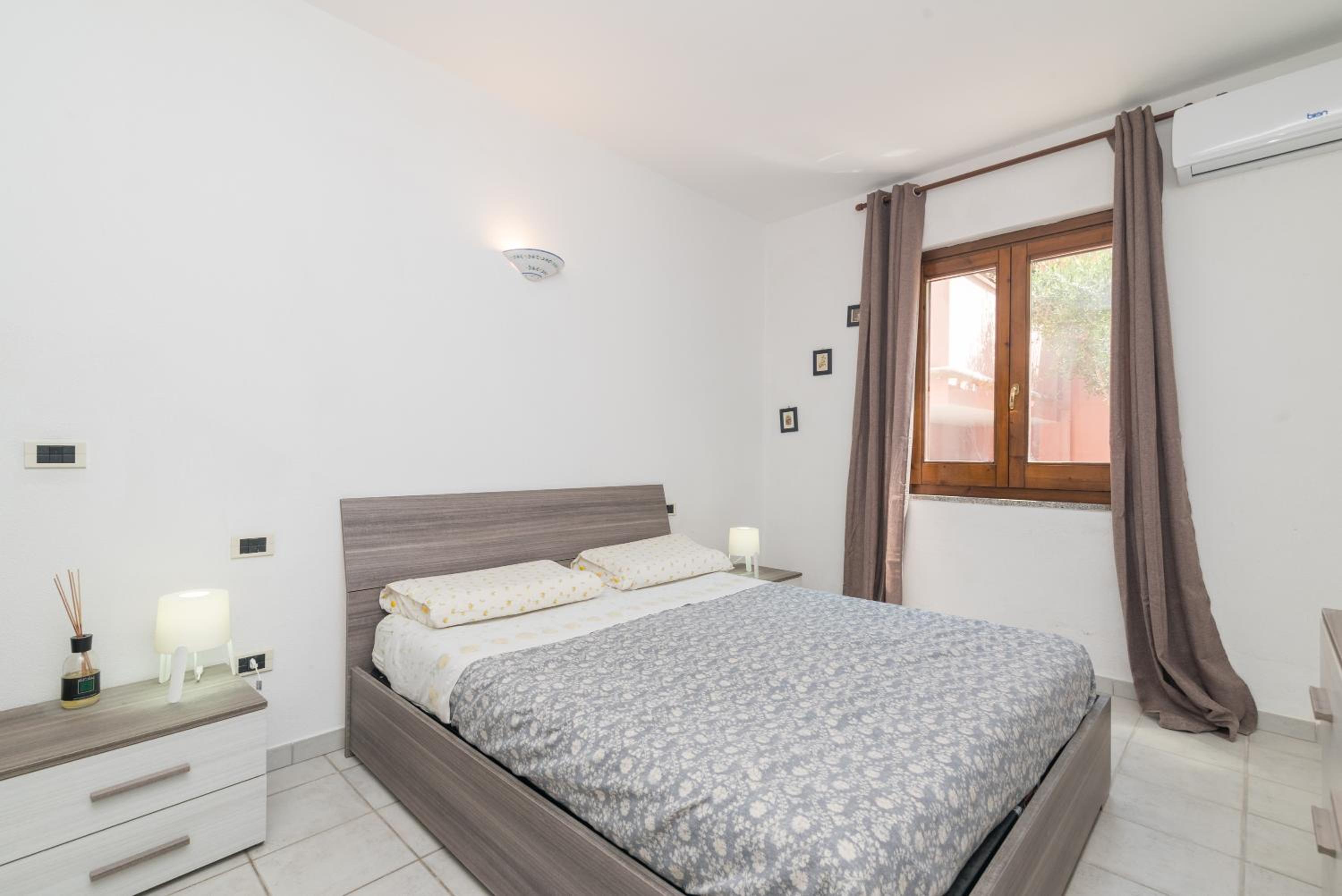 Two-Bedroom Deluxe Apartment with Ocean View photo 1