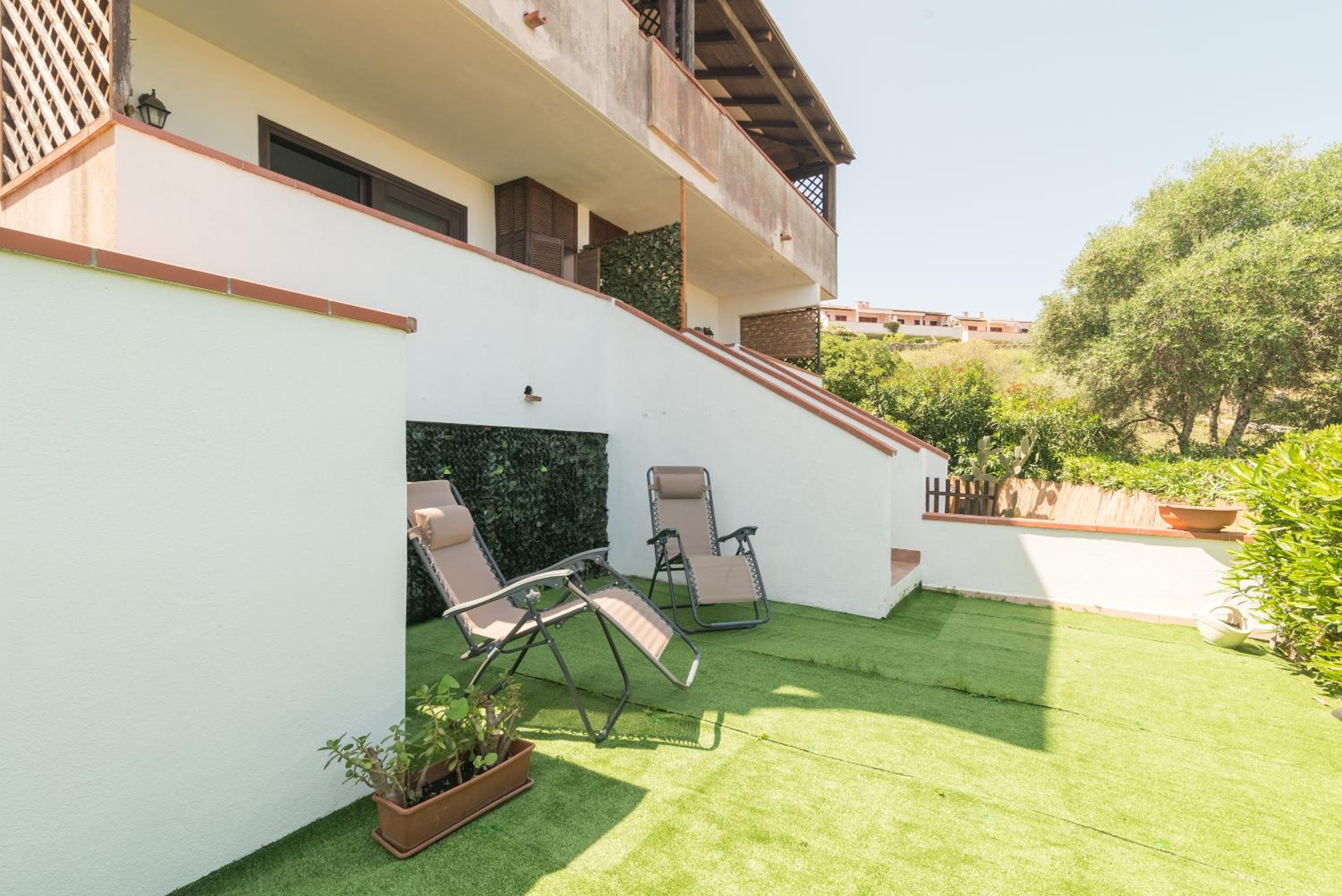 Two-Bedroom Deluxe Apartment with Ocean View photo 3