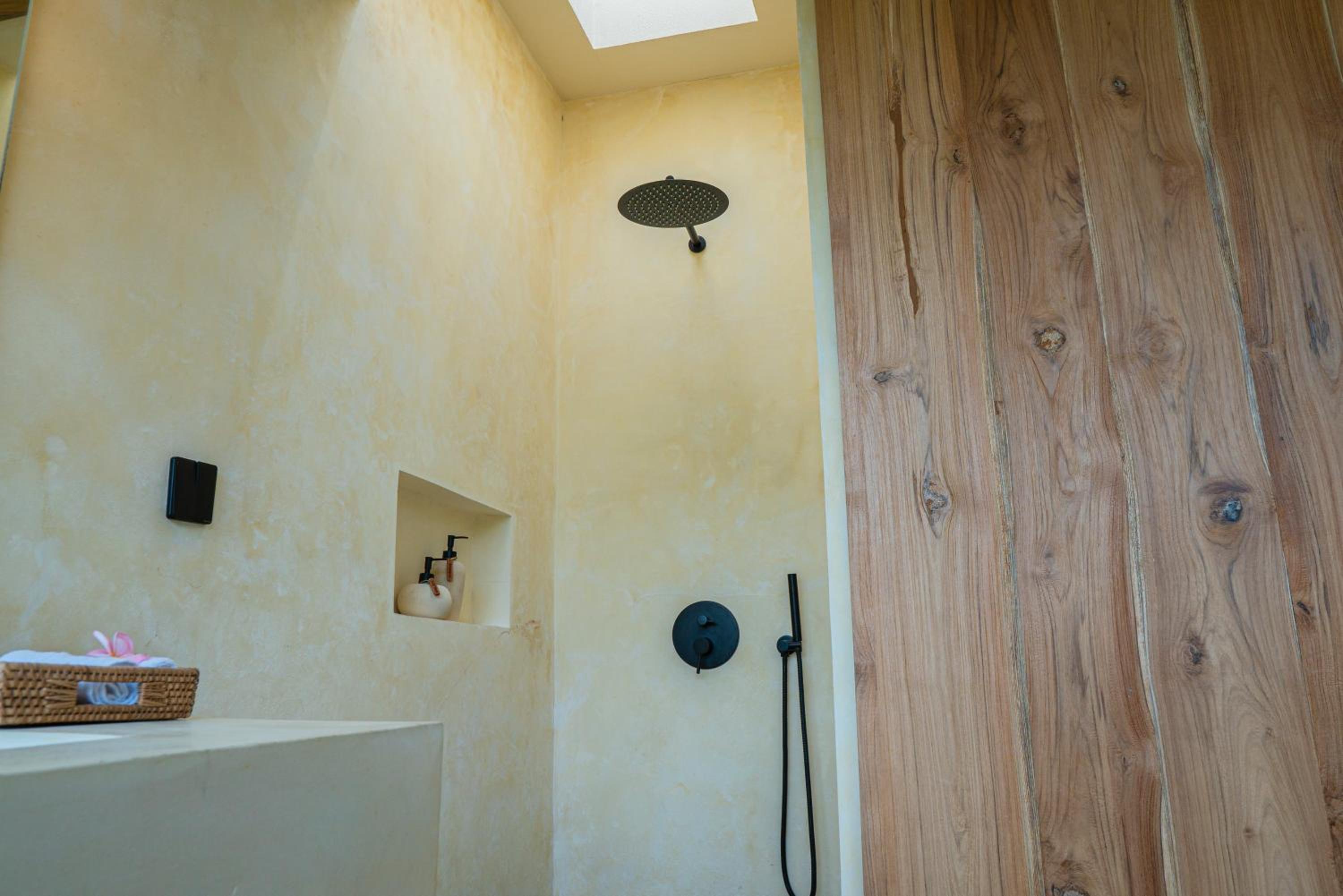 One-Bedroom Villa with Mountain View photo 2