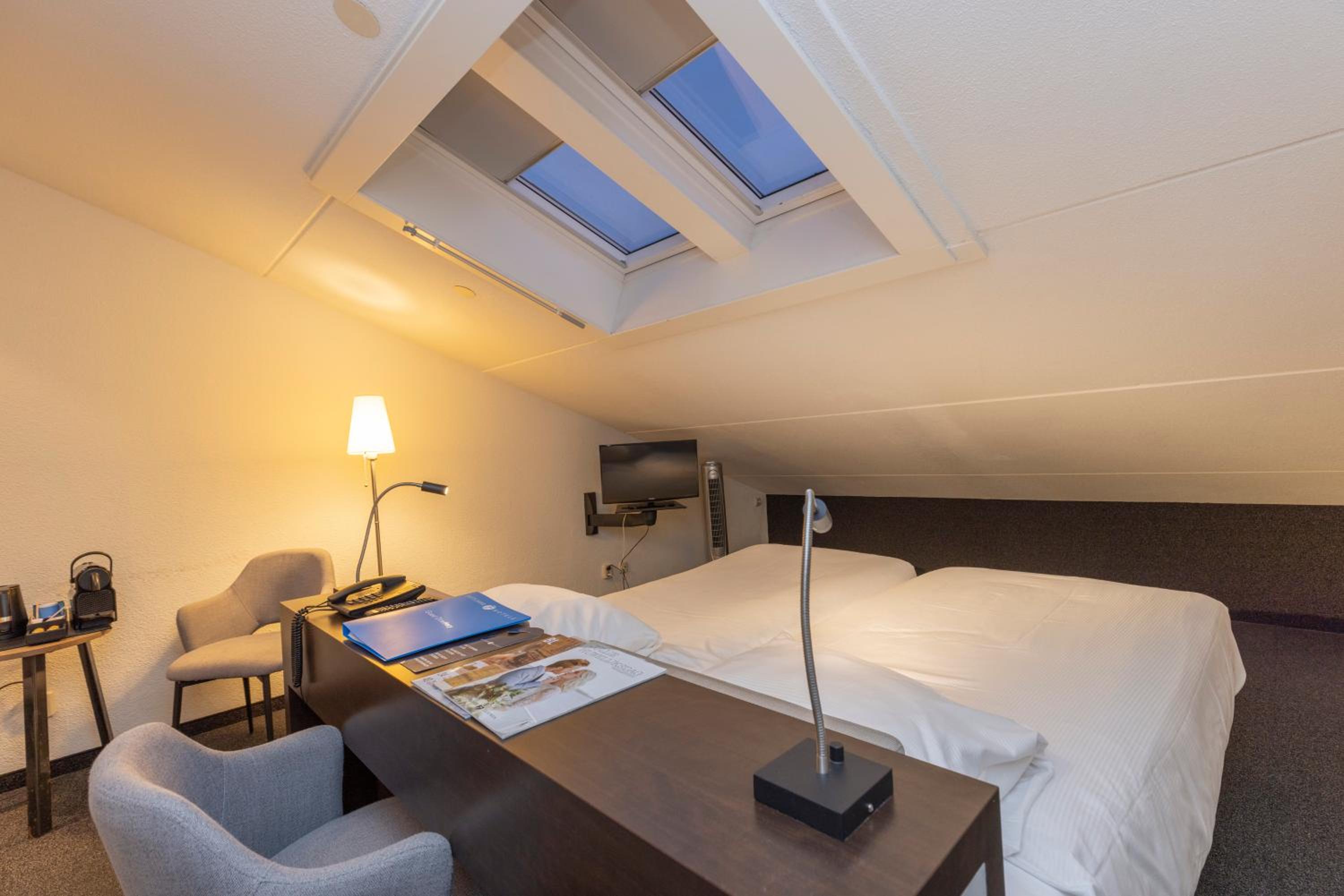 Small Twin Room photo 3