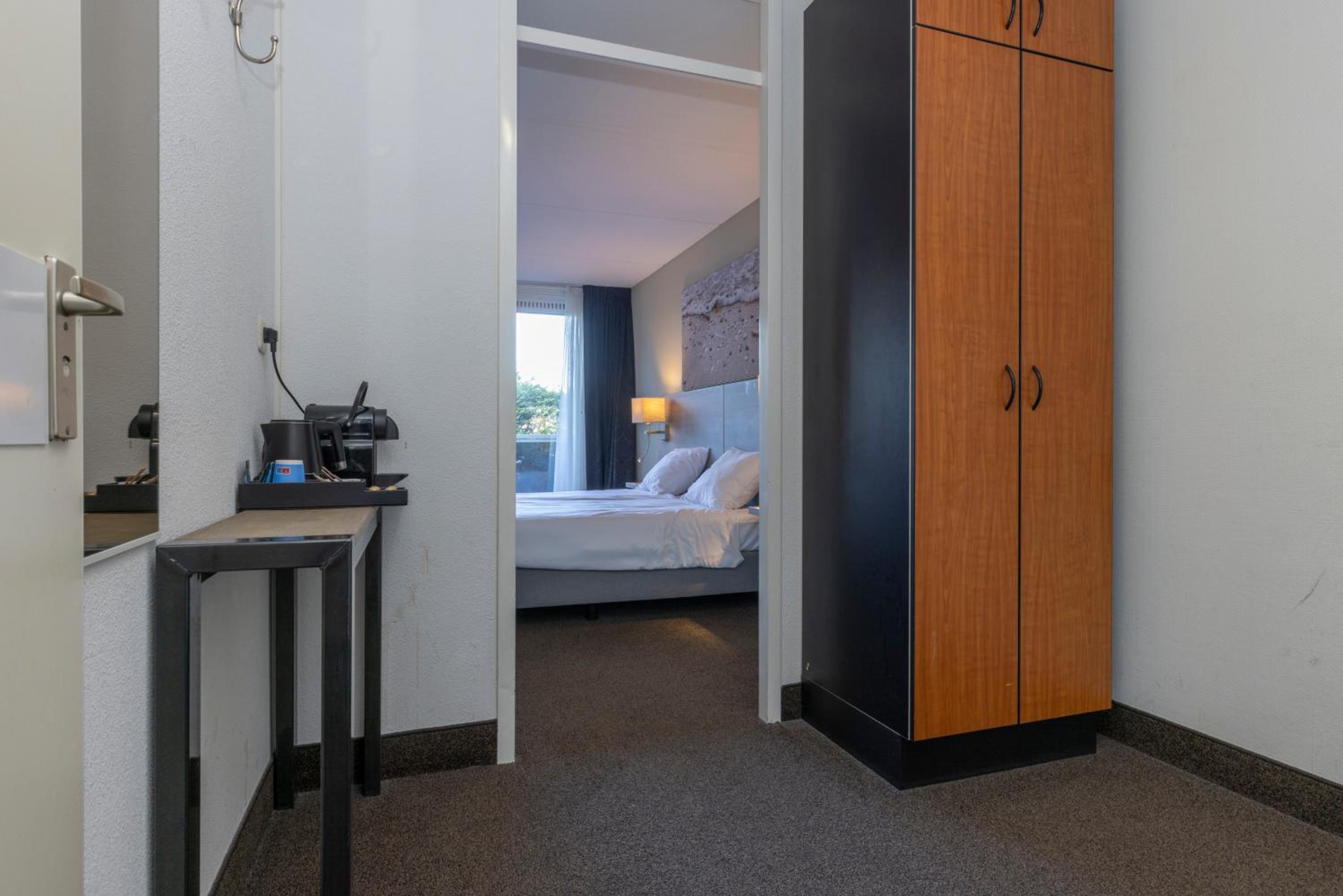 Double Room - Disability Access photo 3