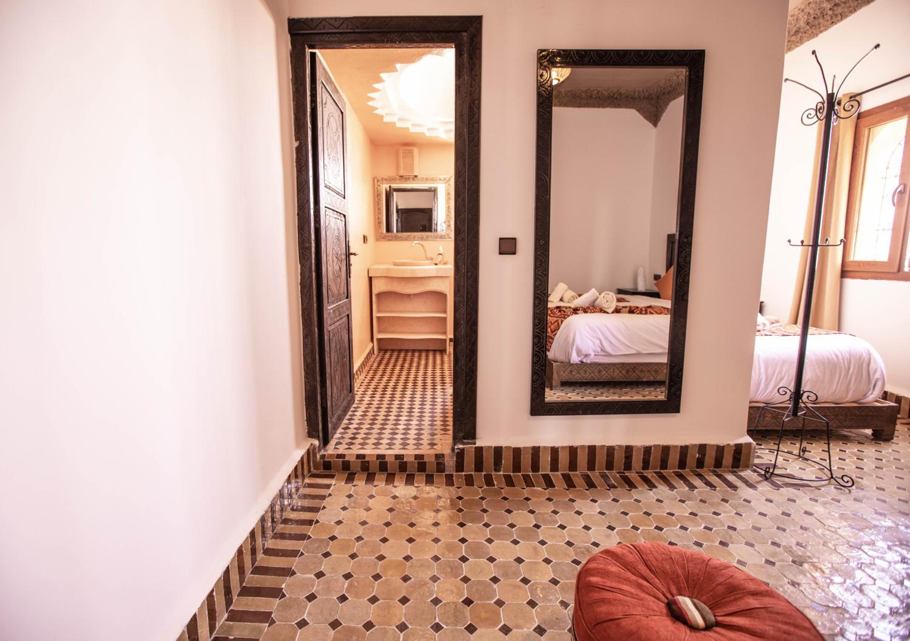 Triple Room with Private Bathroom photo 3